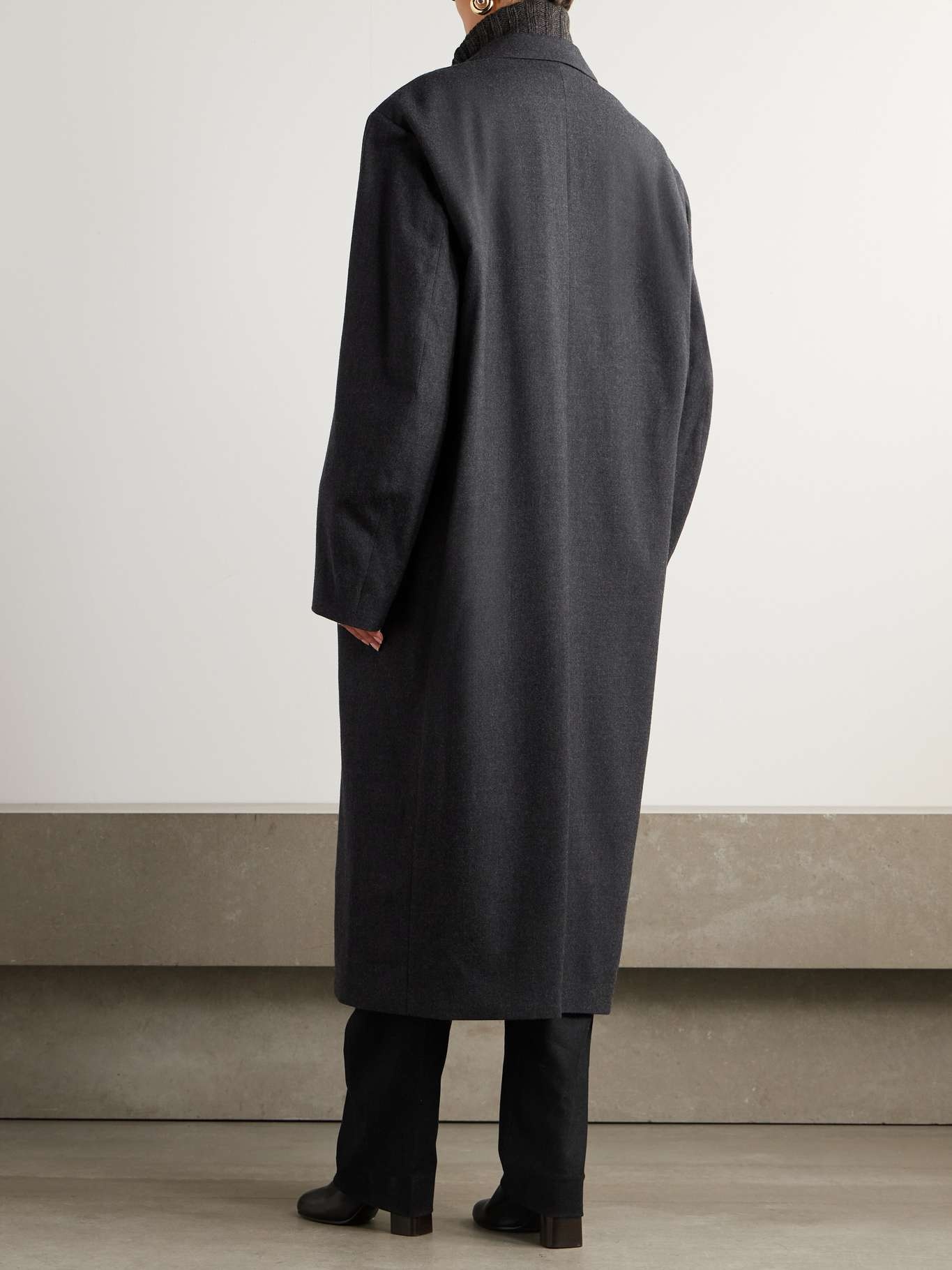 Oversized double-breasted wool coat - 4
