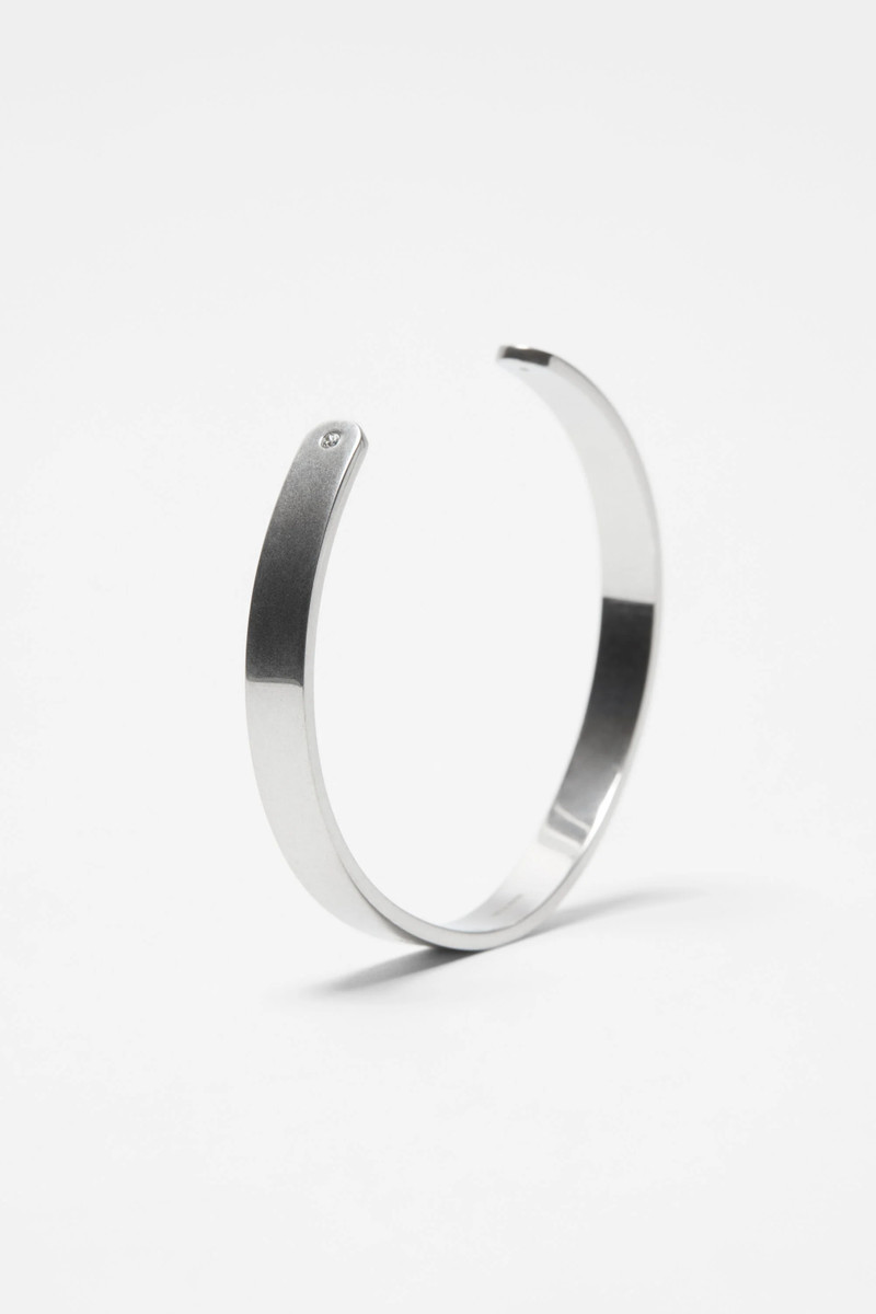 Logo Cuff Bracelet - Semi matt silver 5