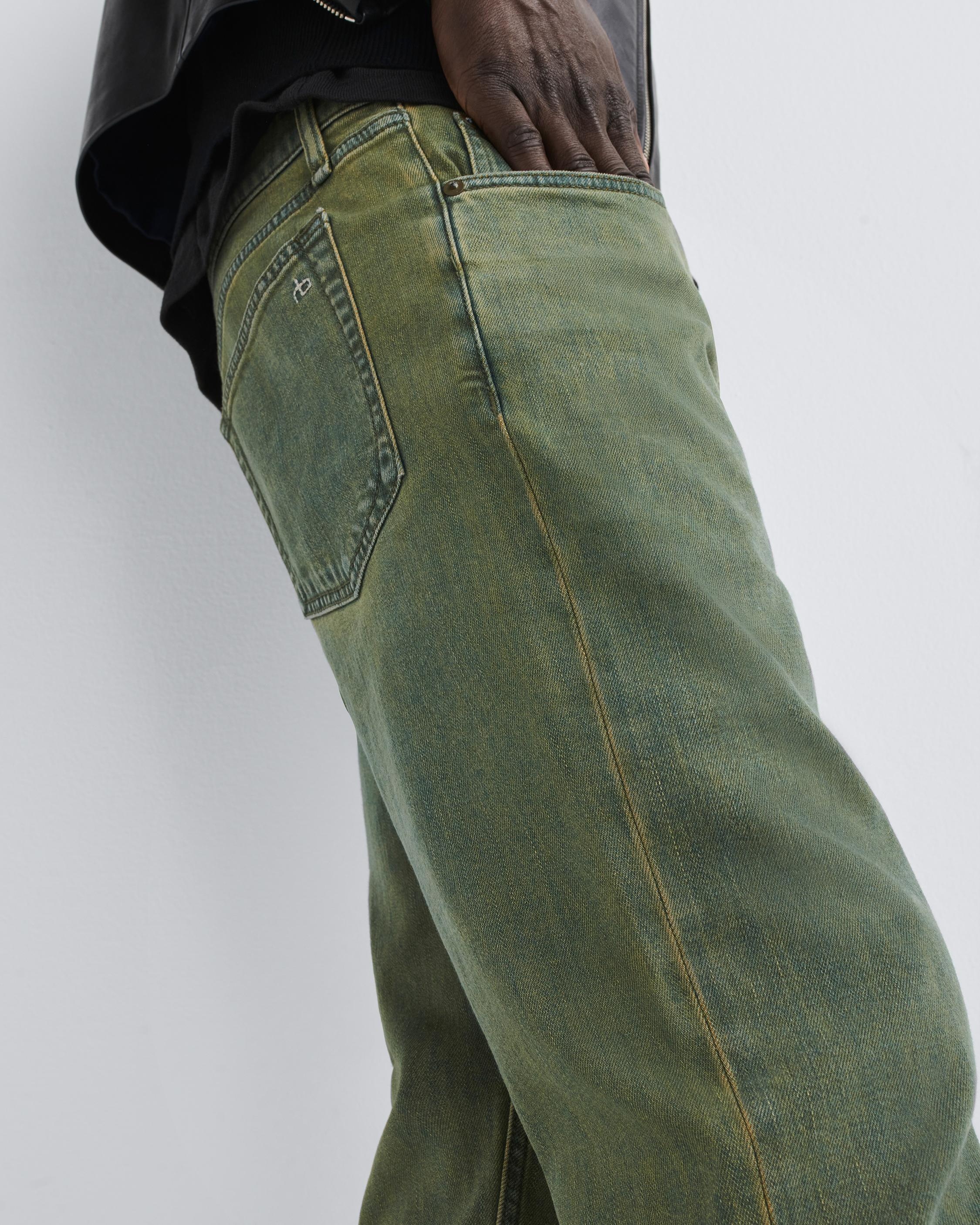 Fit 2 - Bowen
Slim Fit Authentic Stretch Jean - 3