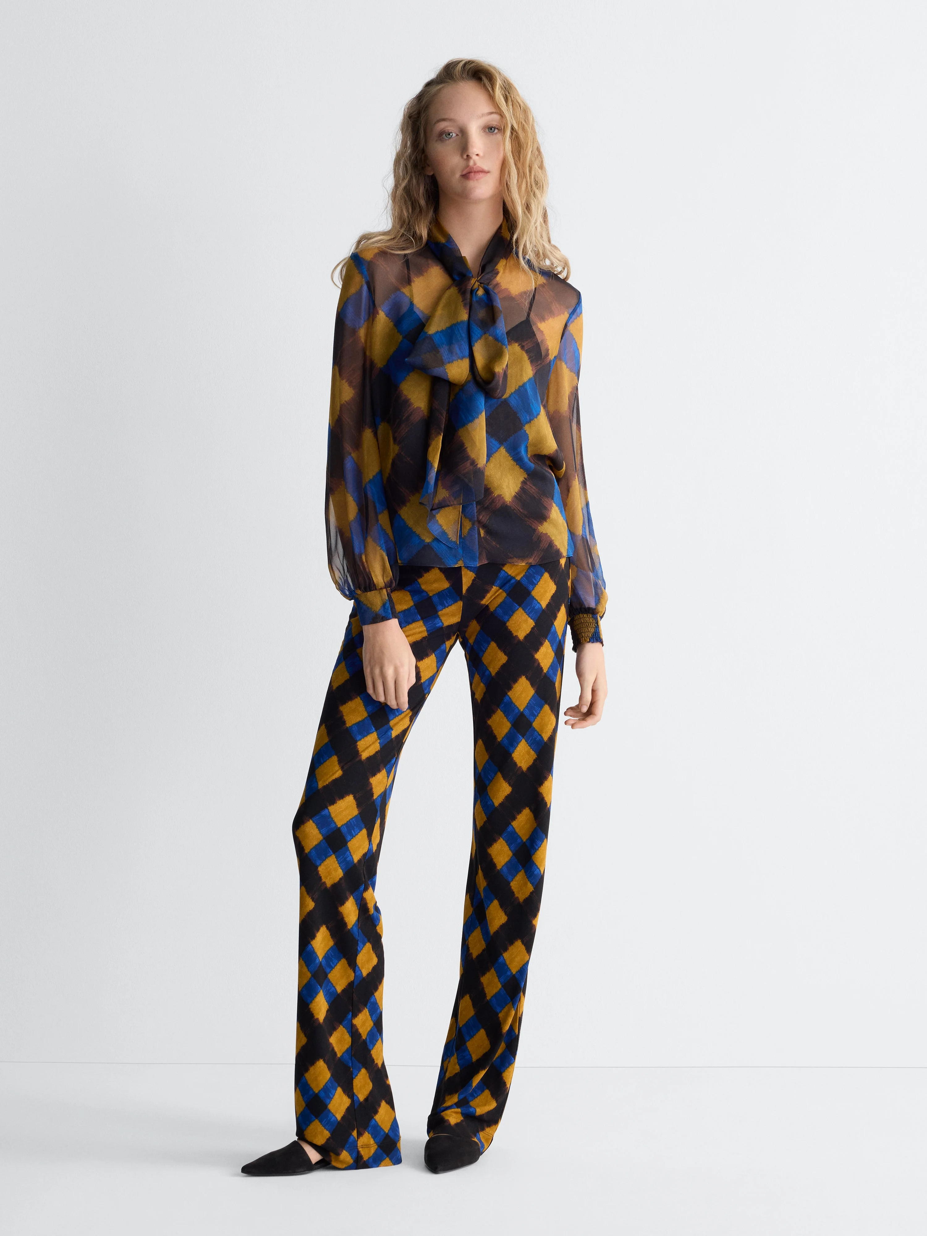 Garcele Blouse - 1