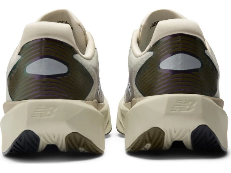 New Balance FuelCell Rebel v5 - 5