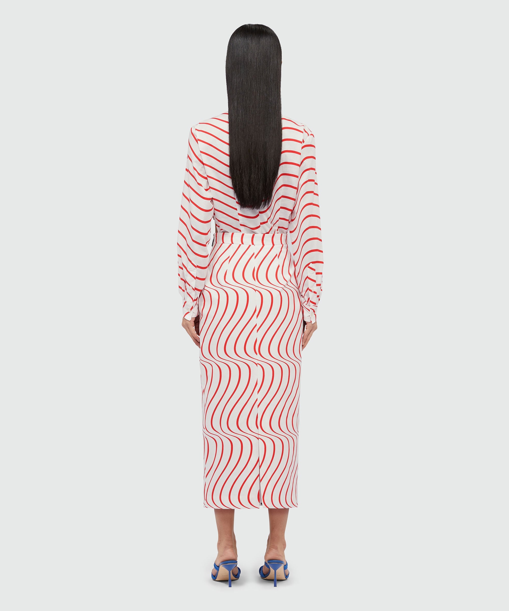 Skirt with "Waves" motif - 3