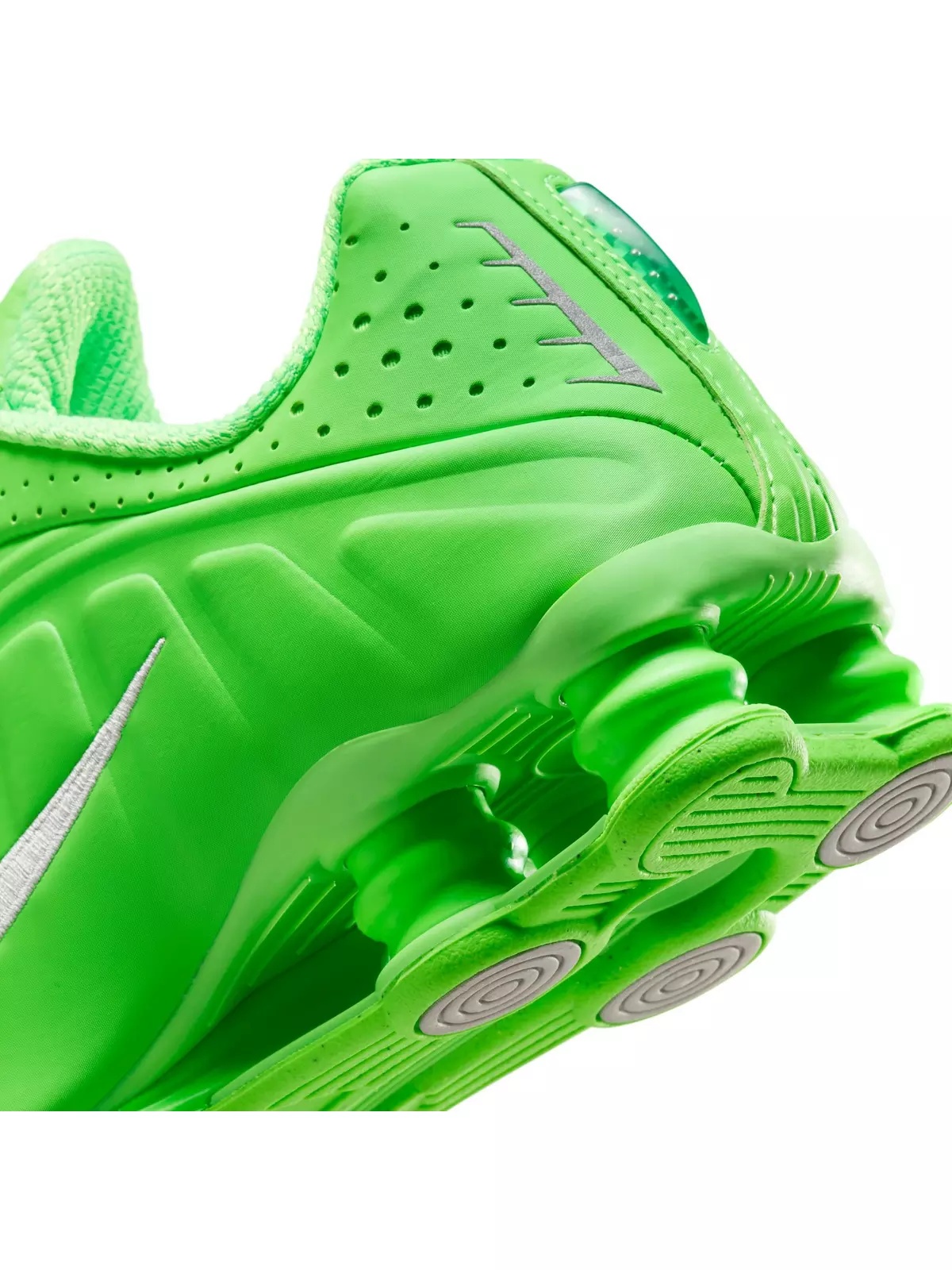 Shox R4 "Green Strike/Metallic Silver" Women's Shoe - 10