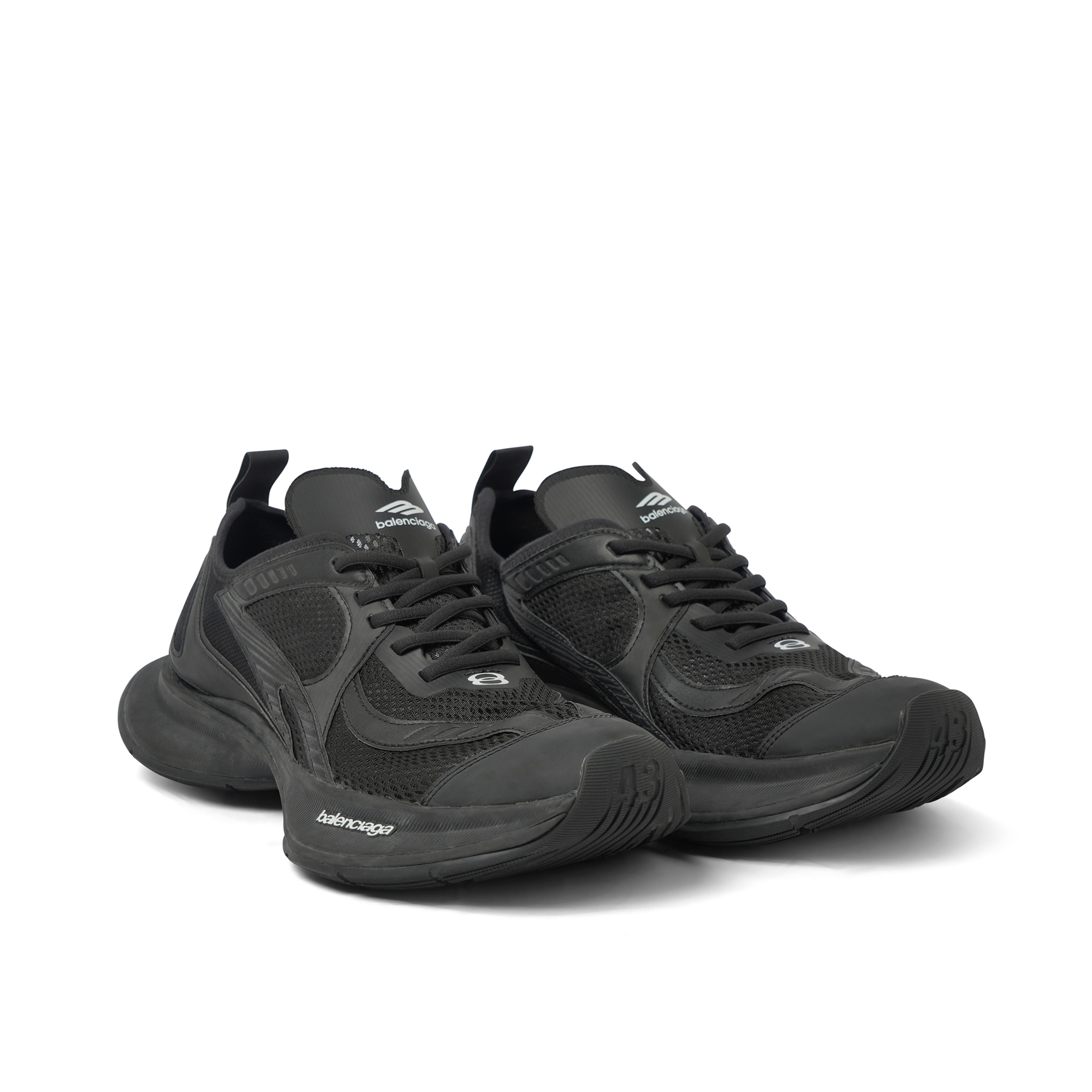 Circuit Sneaker in Black - 2