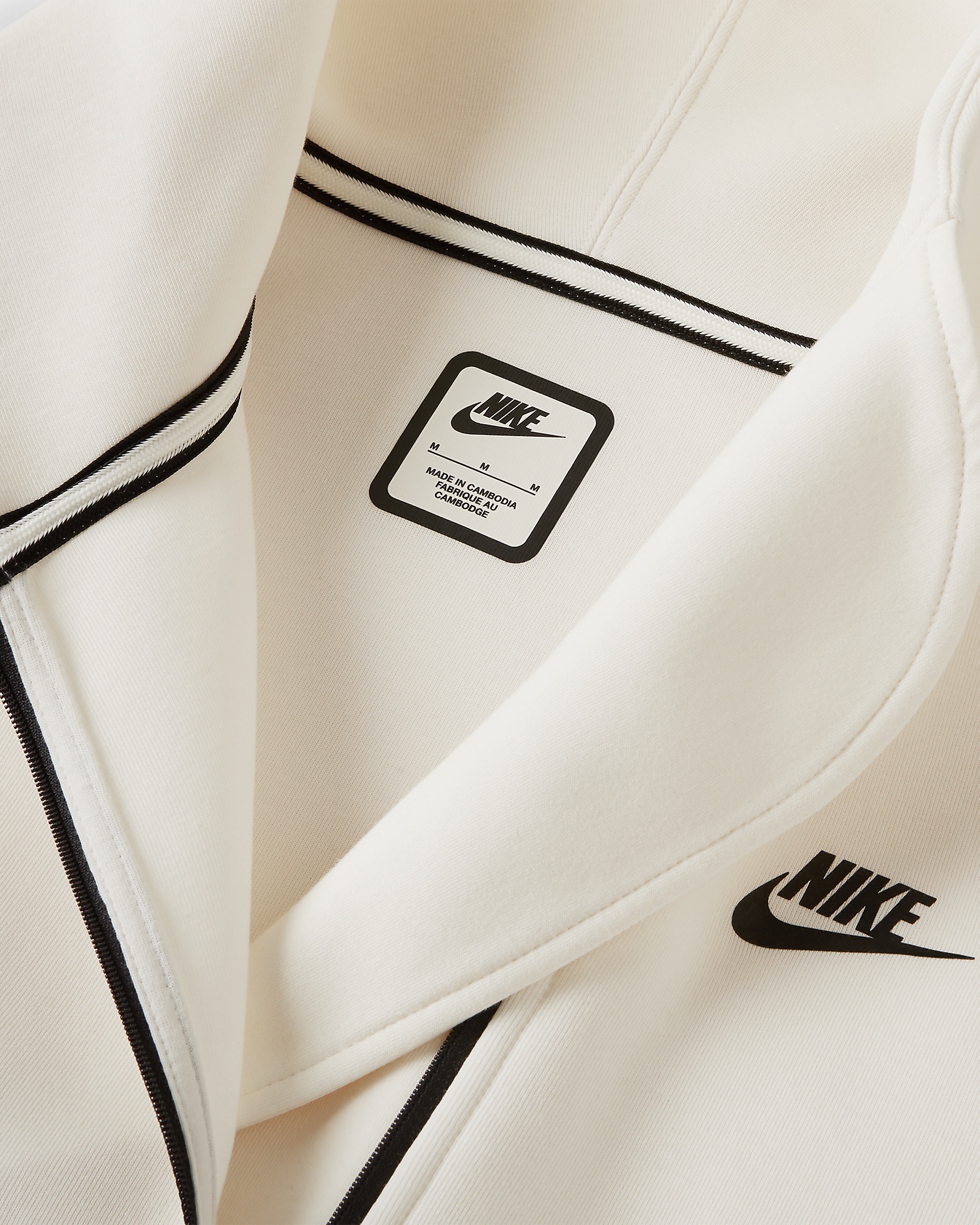 Women's Nike Sportswear Tech Fleece Oversized Full-Zip Hoodie Cape - 11