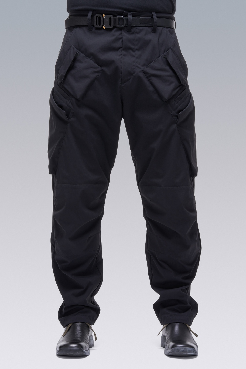 P24A-E Encapsulated Nylon Articulated BDU Trouser Black - 1