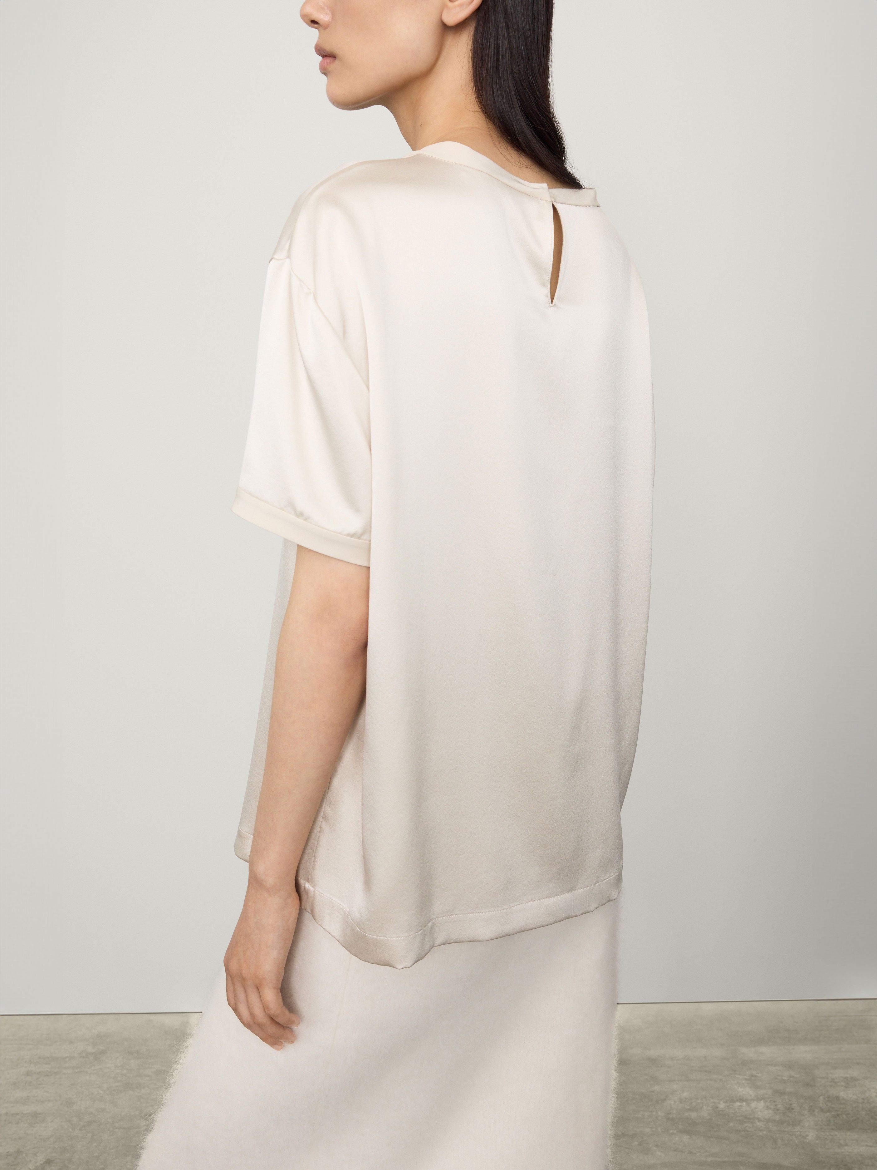 The Round Neck T-Shirt - 3