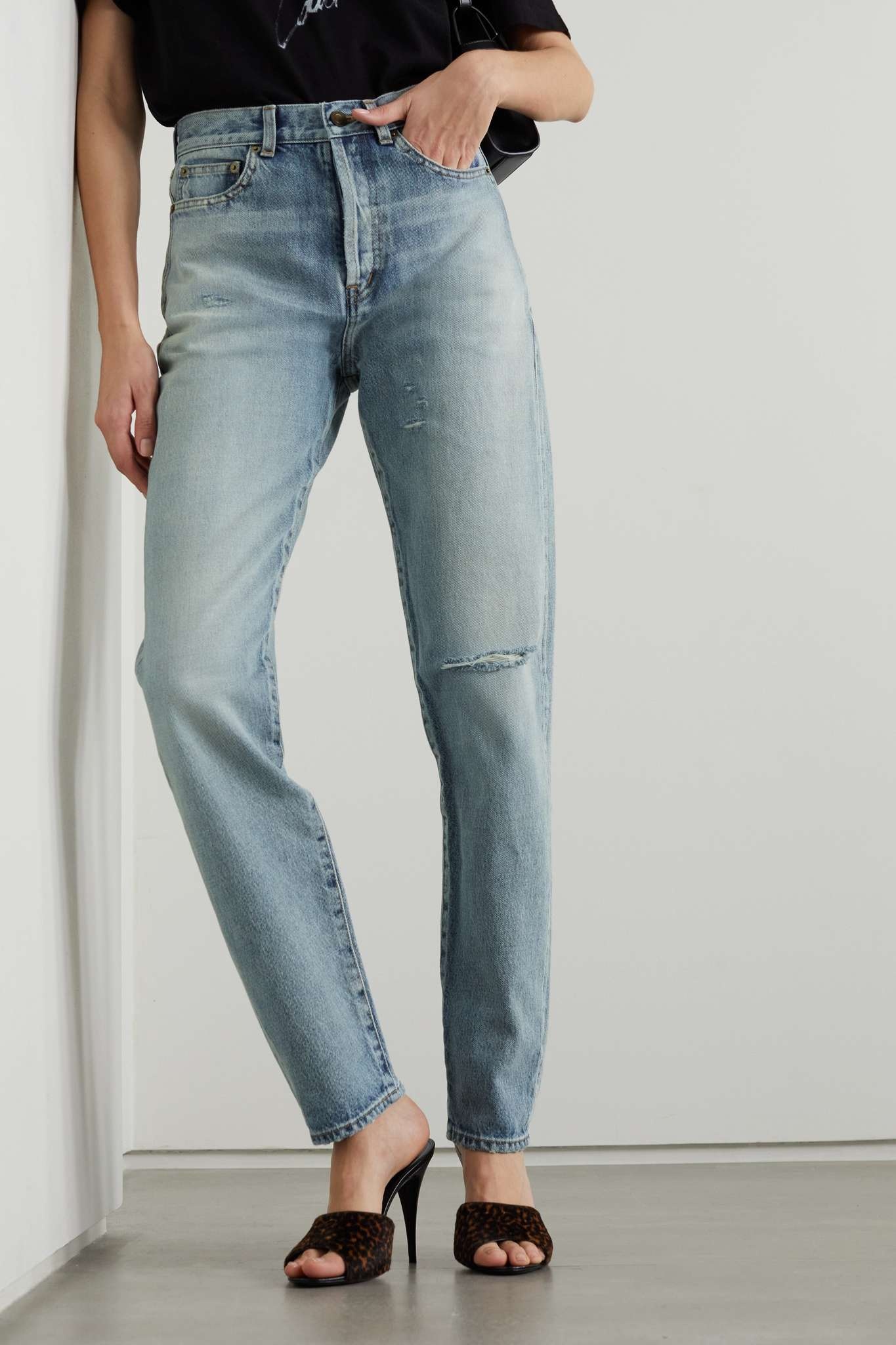 Distressed high-rise slim-leg jeans - 3