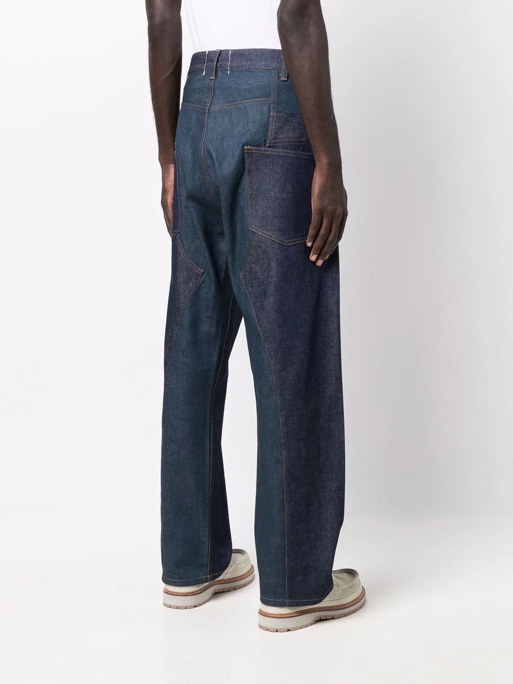 dark-wash wide leg jeans - 4