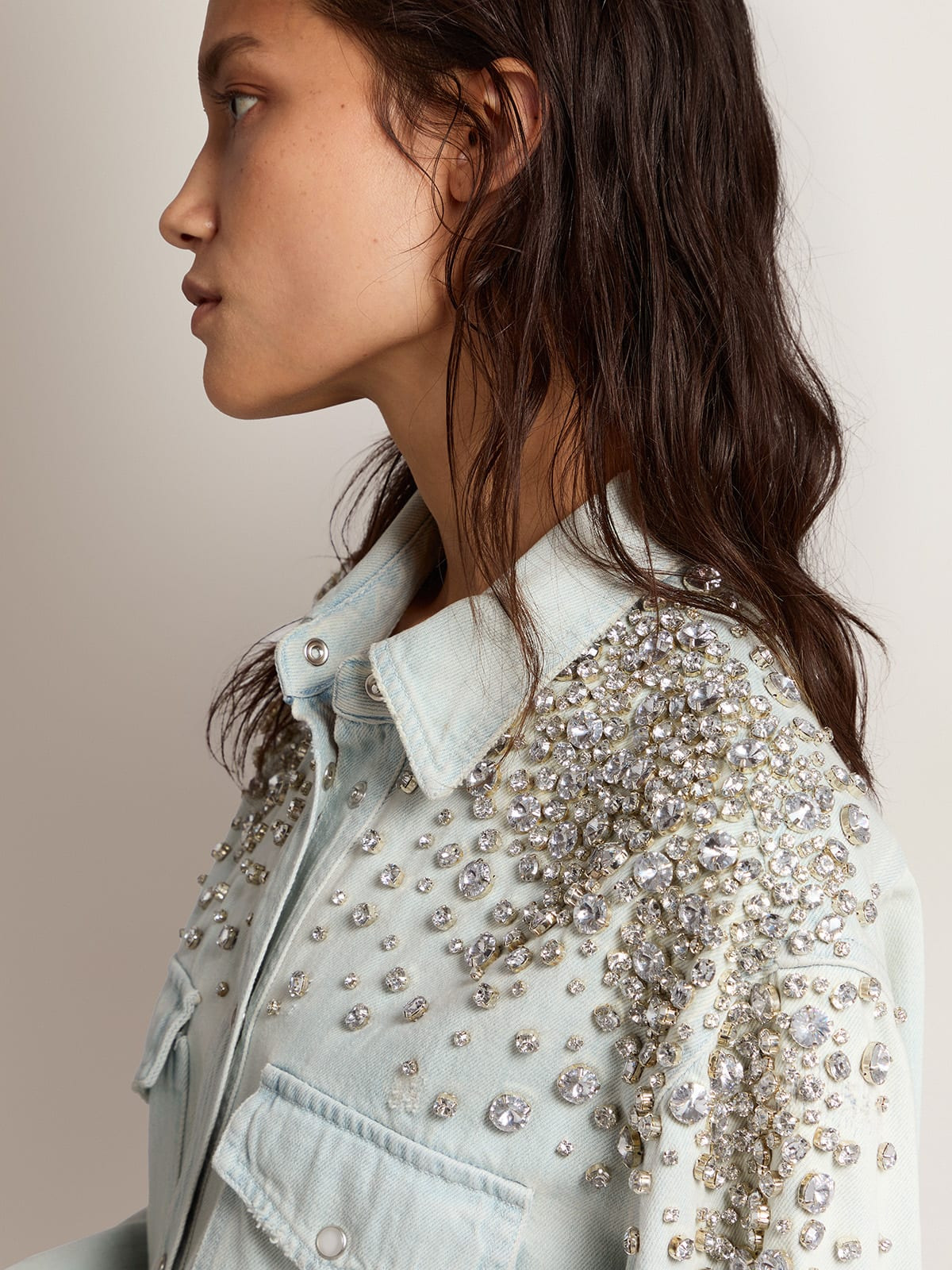 Women's bleached boyfriend shirt with cabochon crystals - 5