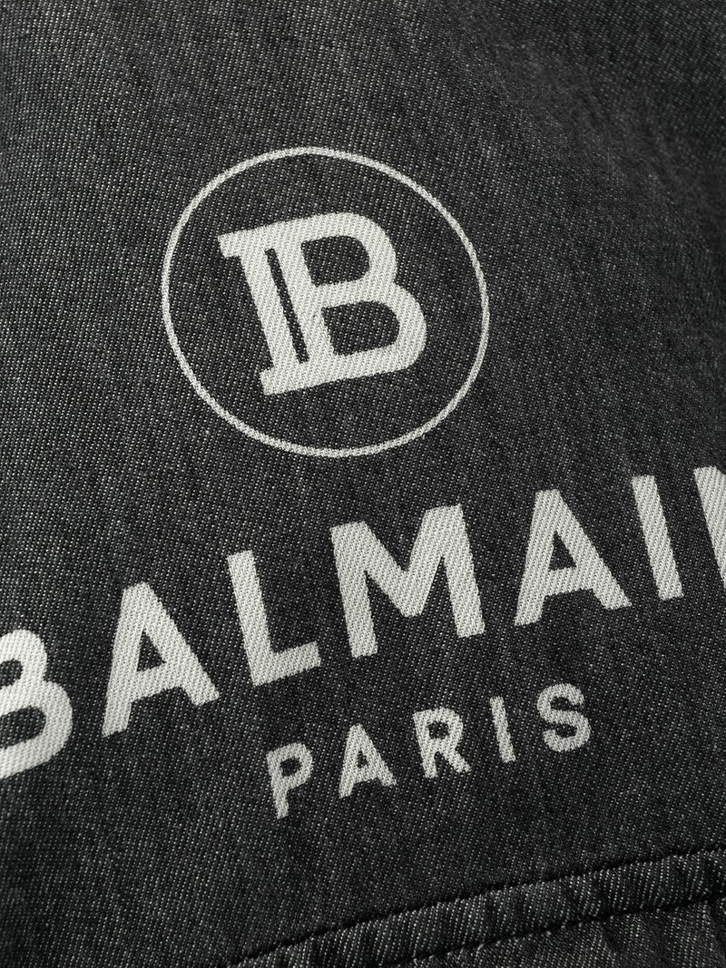 logo shirt 6
