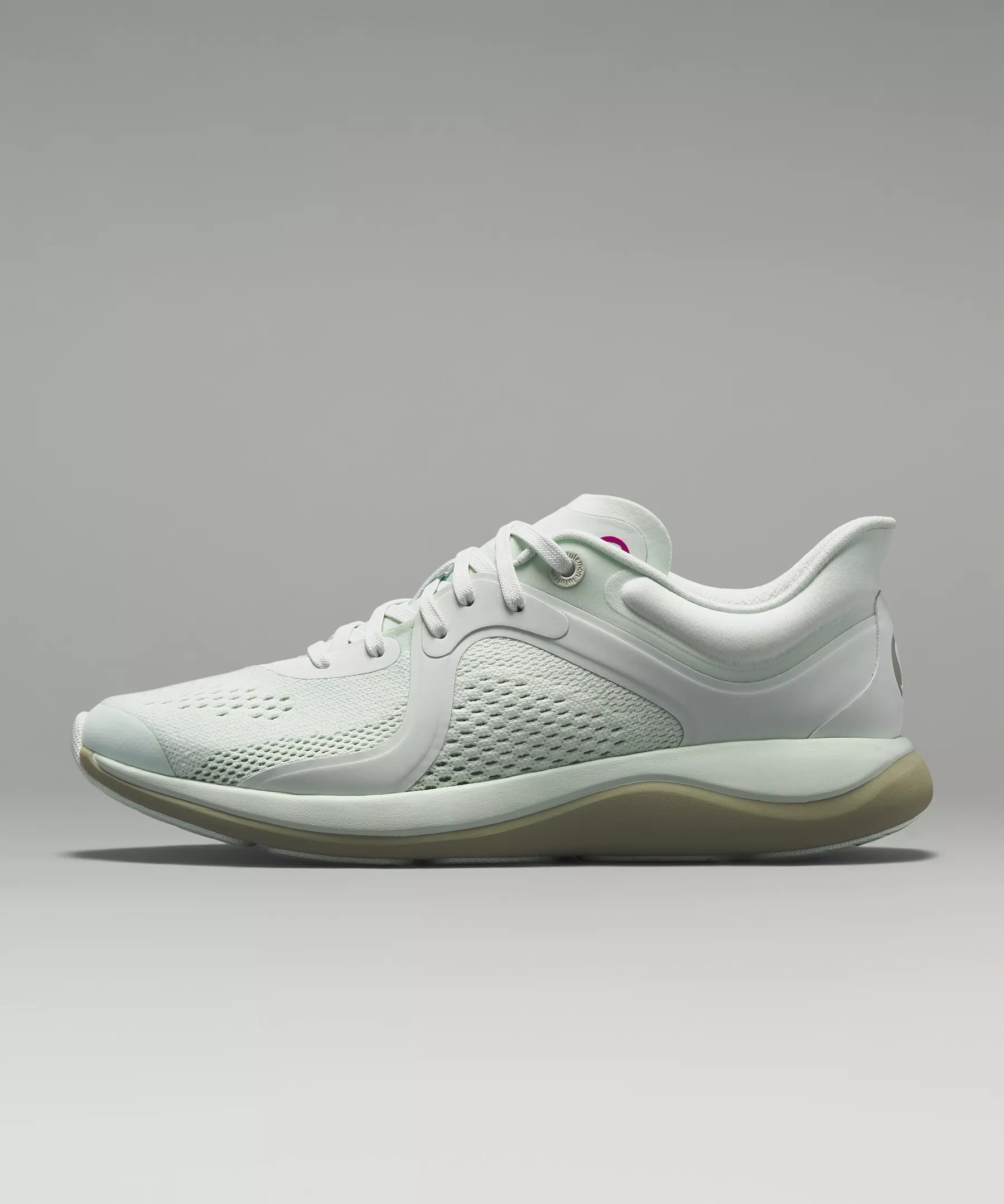 Chargefeel Low Women's Workout Shoe - 4