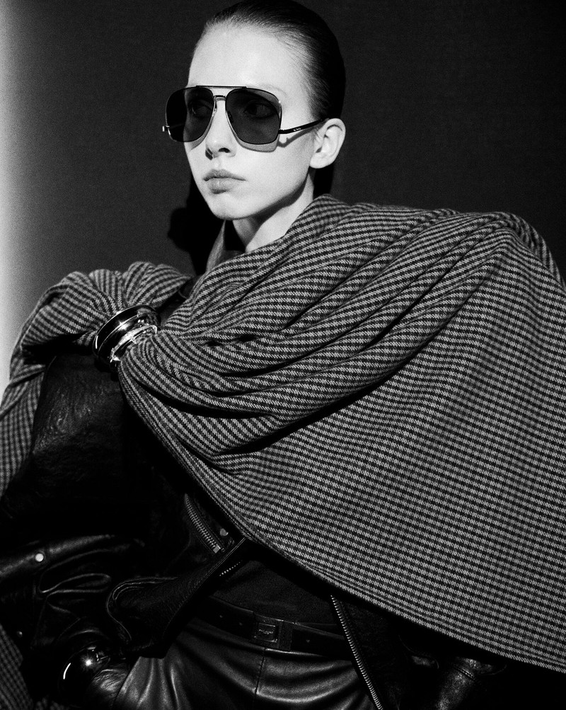 SAINT LAURENT rhinestone bumpy scarf ring in metal outlook