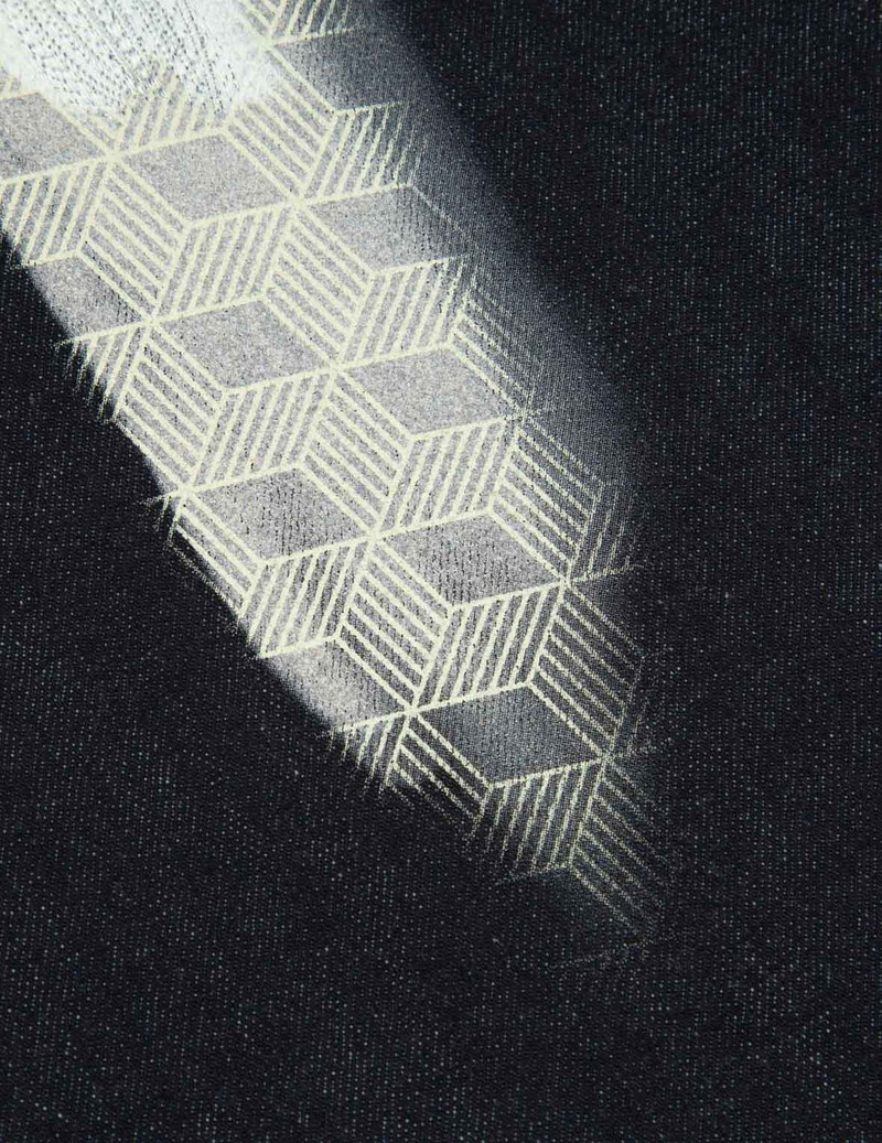 2-LAYER HAND-BRUSHED DAICOCK FOIL PRINT RELAX FIT JEANS 11