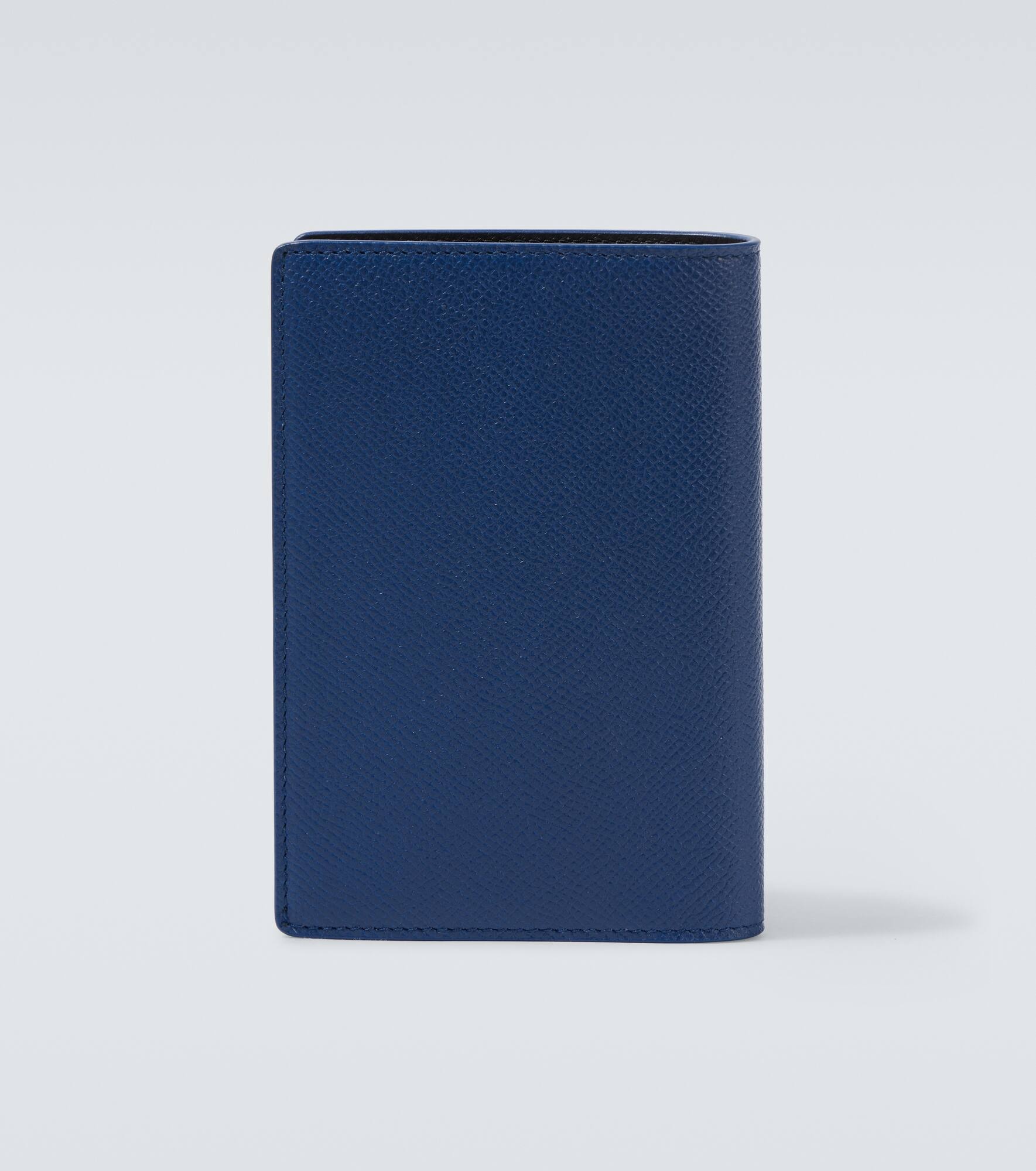 Printed leather passport holder - 3