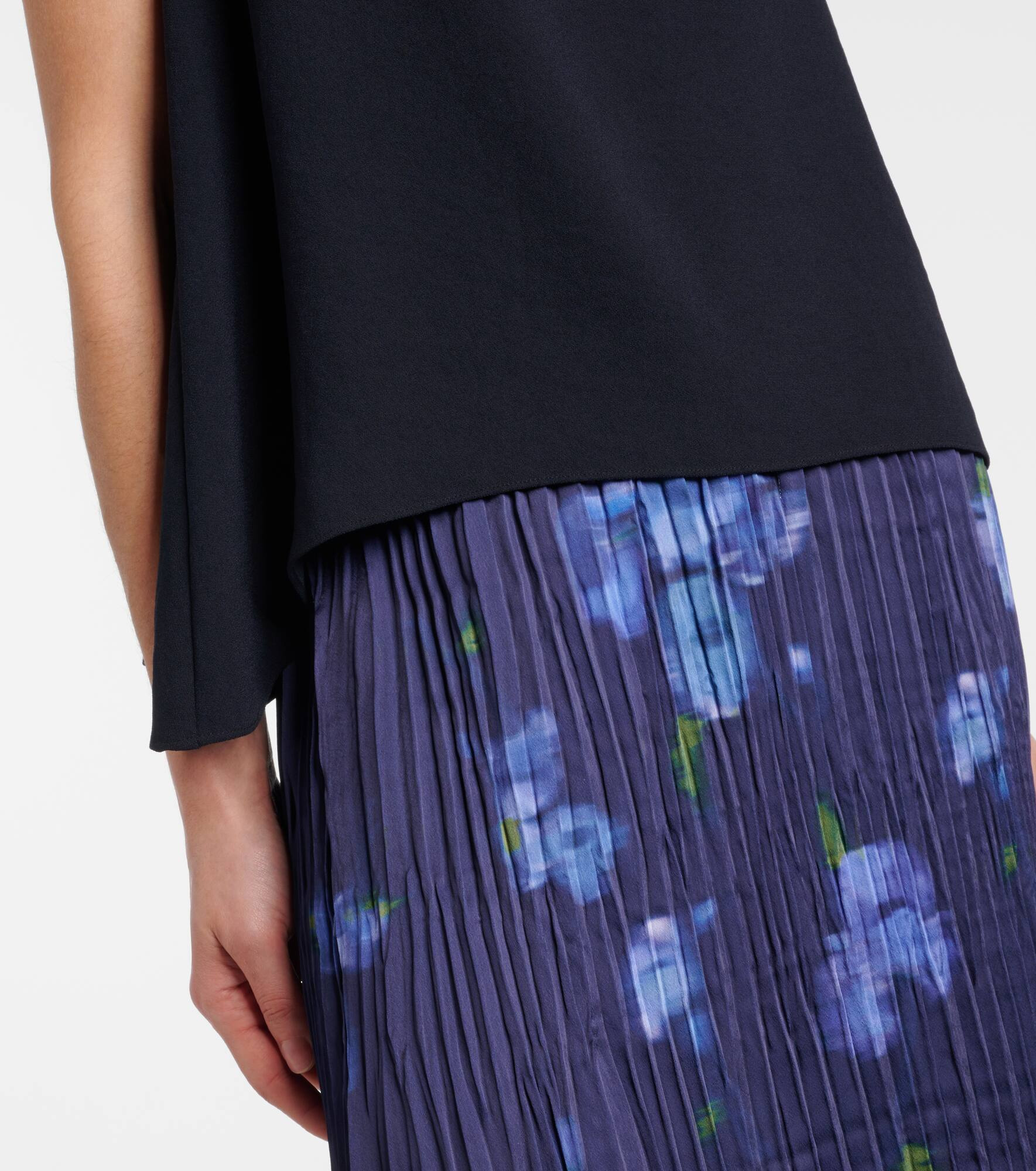 Asymmetric draped top - 5
