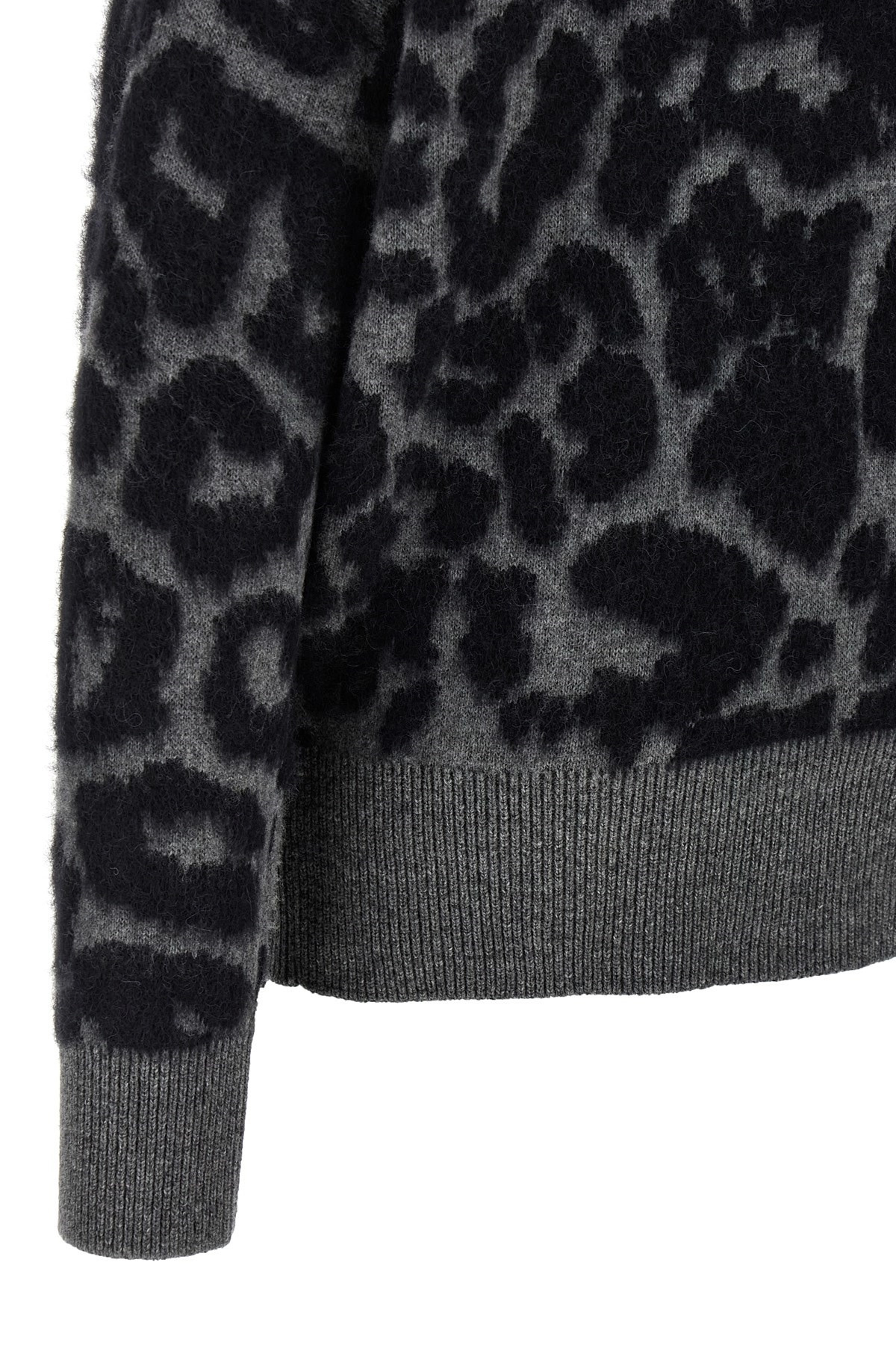 Turtle-Neck Sweater - 4