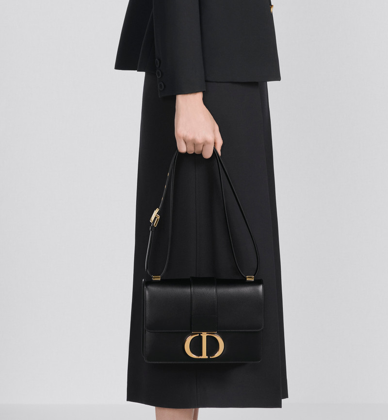 Dior 30 Montaigne Bag outlook