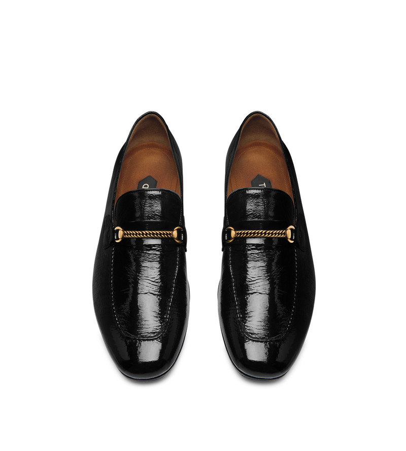 TOM FORD PRINTED EEL GIGI CHAIN LOAFER outlook