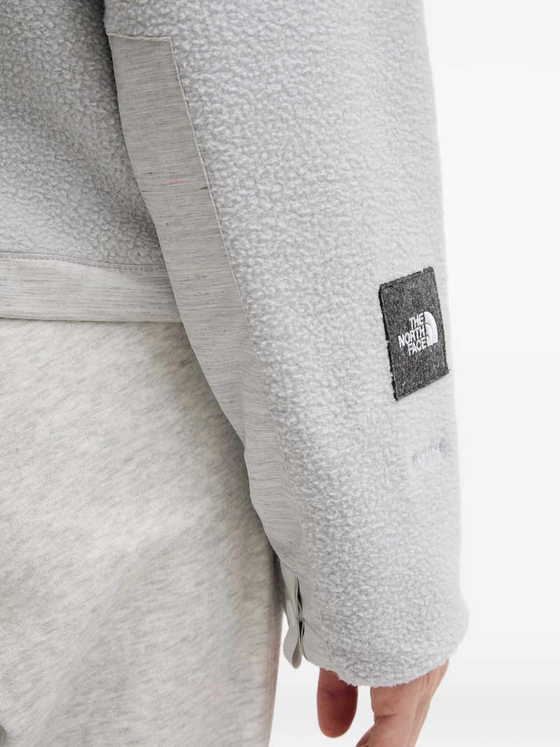 zip-fastening fleece jacket 4