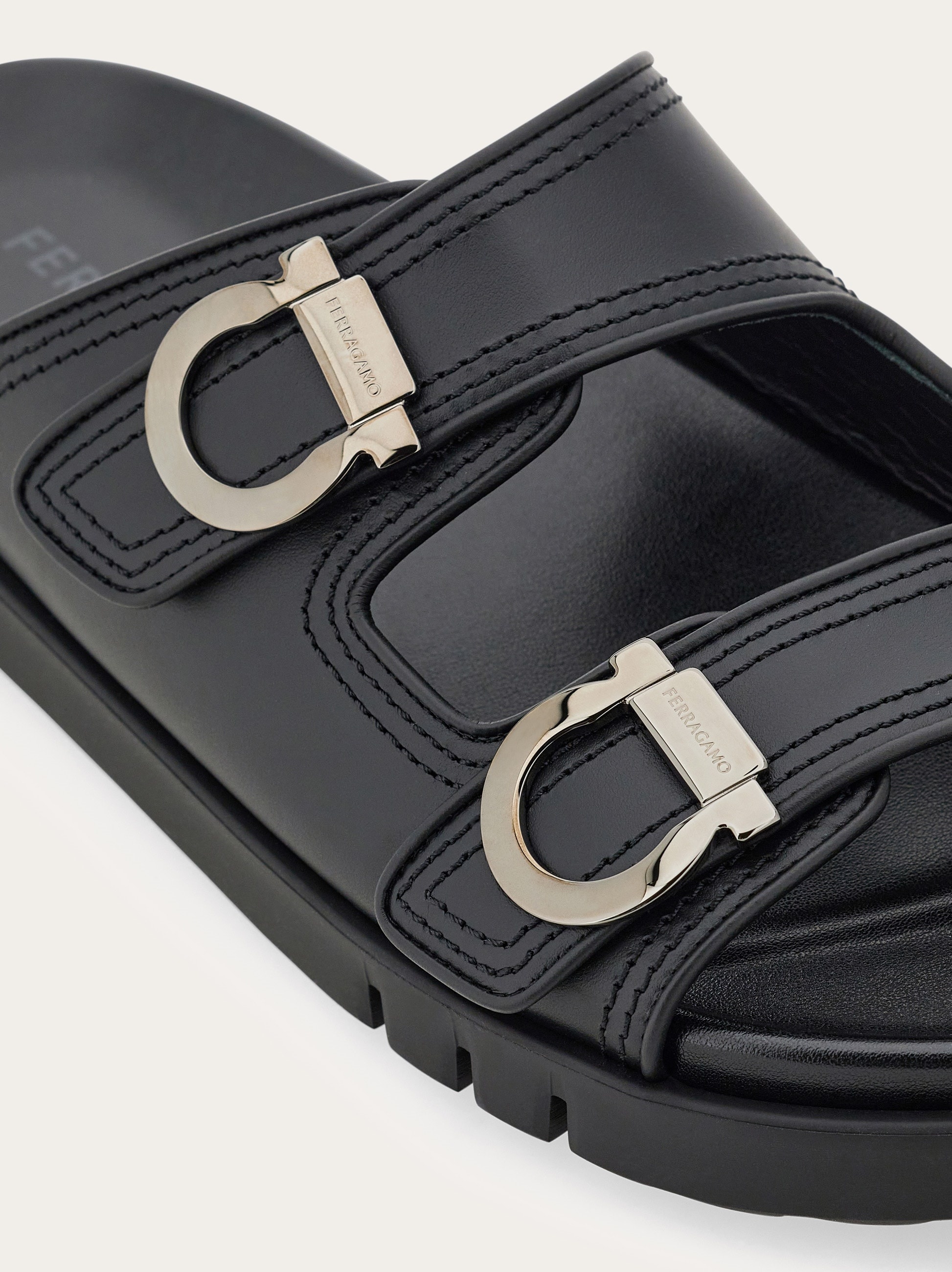 【関税負担】 FERRAGAMO SANDAL Fringed sandal - Women | Ferragamo