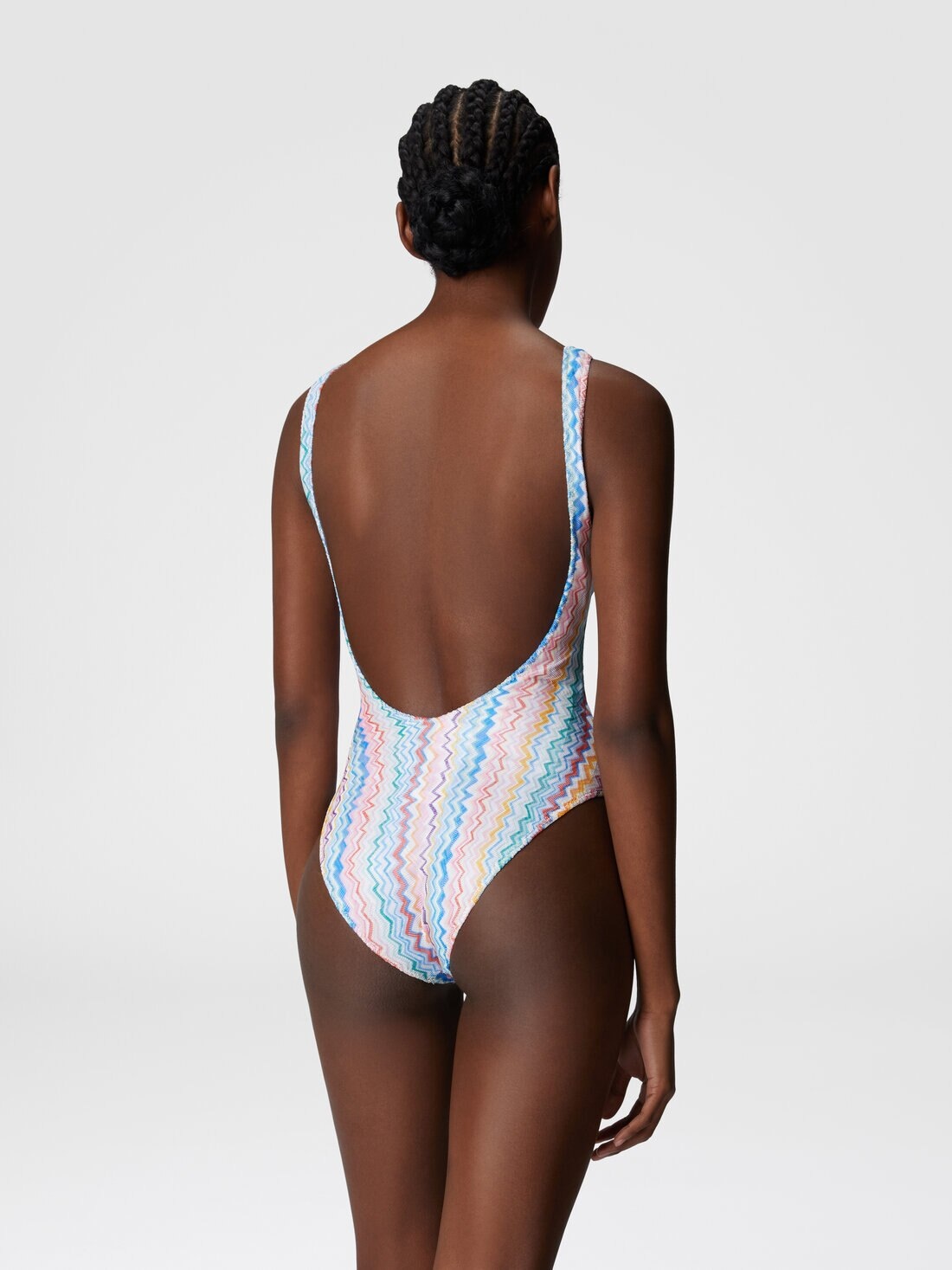 Sporty one-piece swimsuit - 3