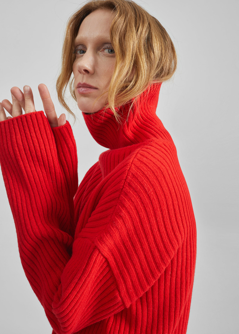 Thelma Ribbed Sweater Dress - Red 5