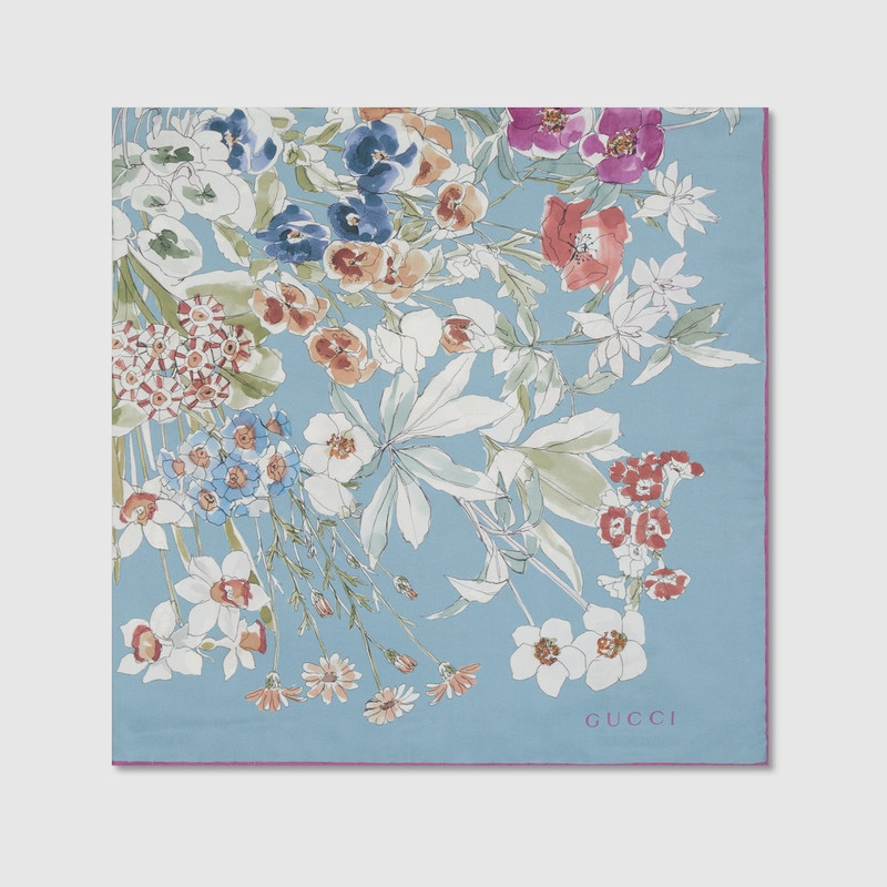 GUCCI Printed silk carré outlook