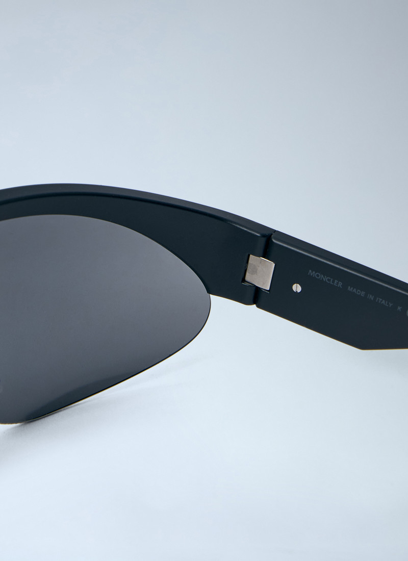 Myrr Oval Sunglasses 5