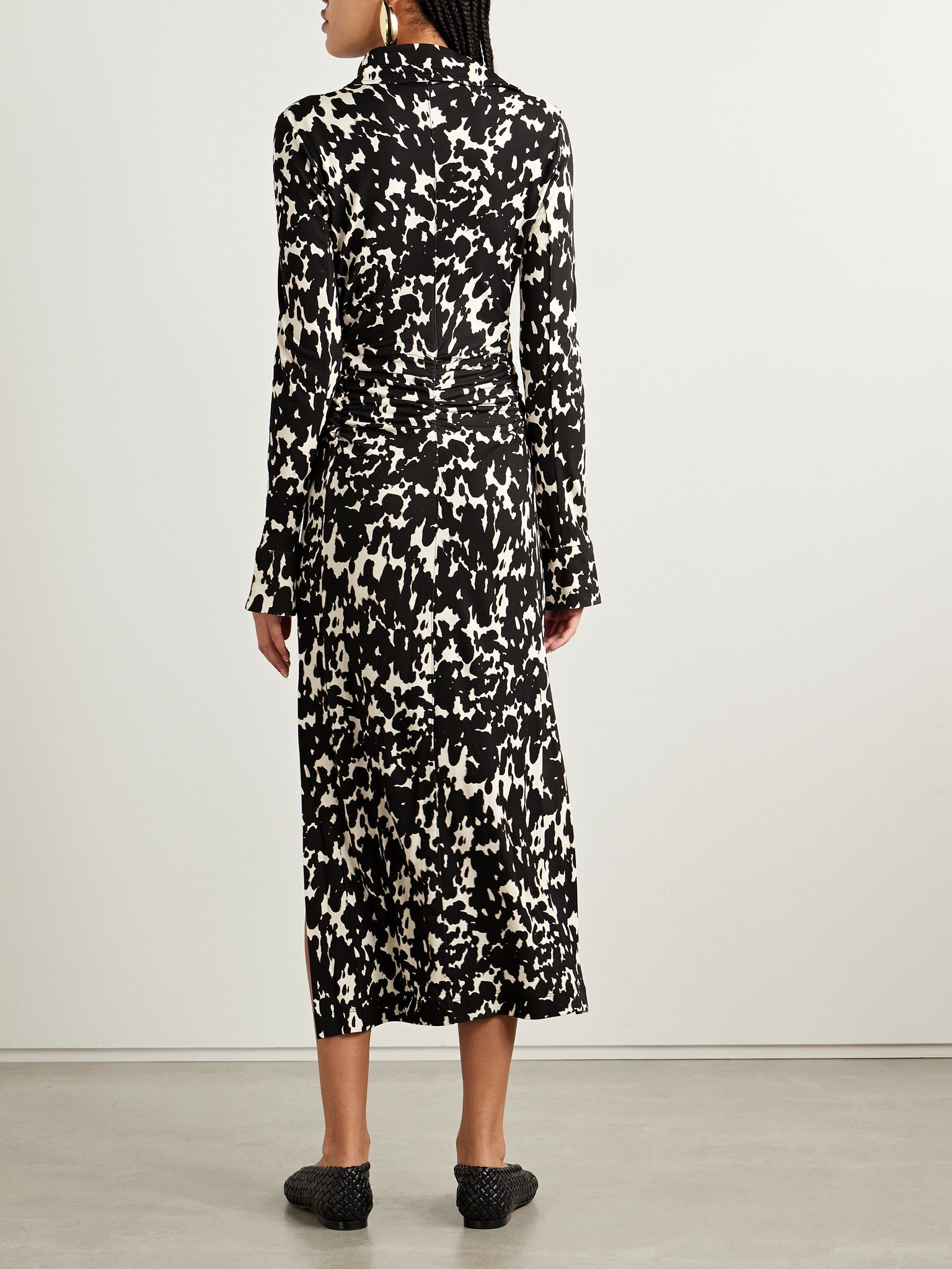 Claudia ruched printed crepe-jersey midi dress Black - 3