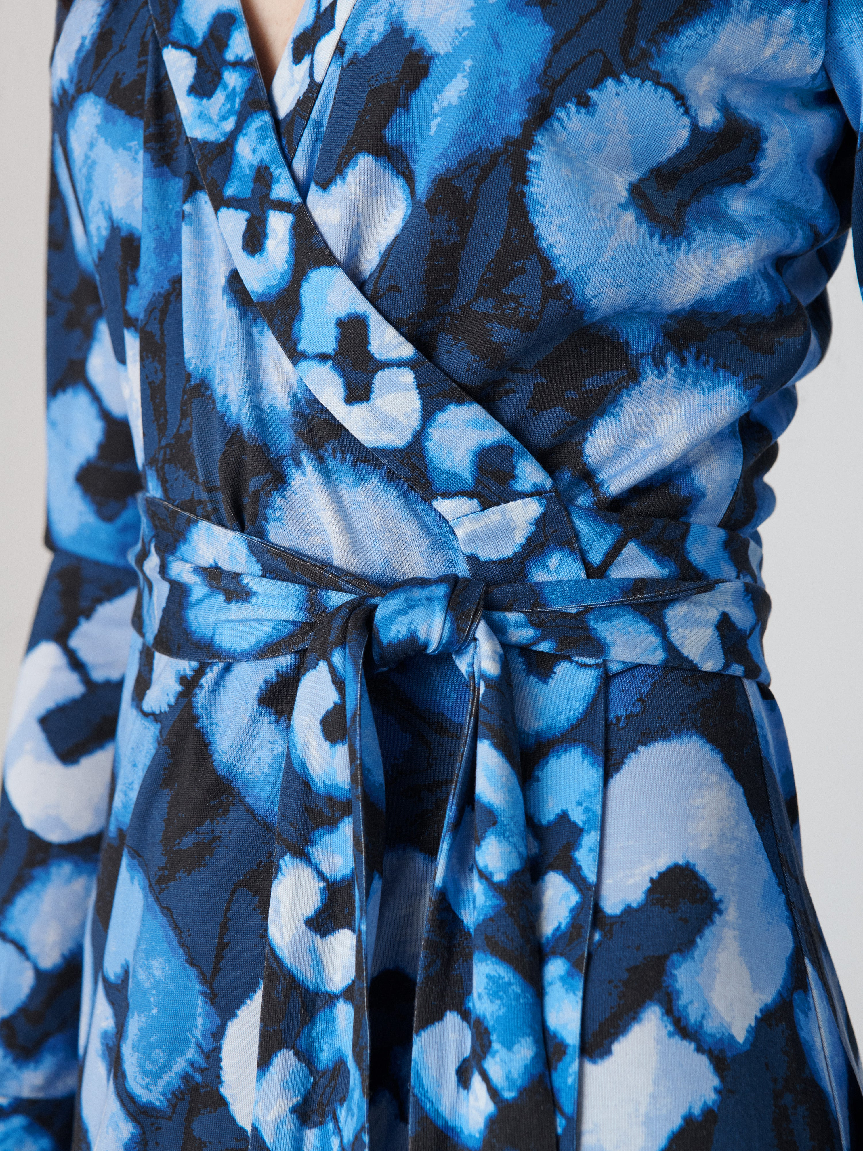 Abigail Silk Jersey Midi Wrap Dress - 3
