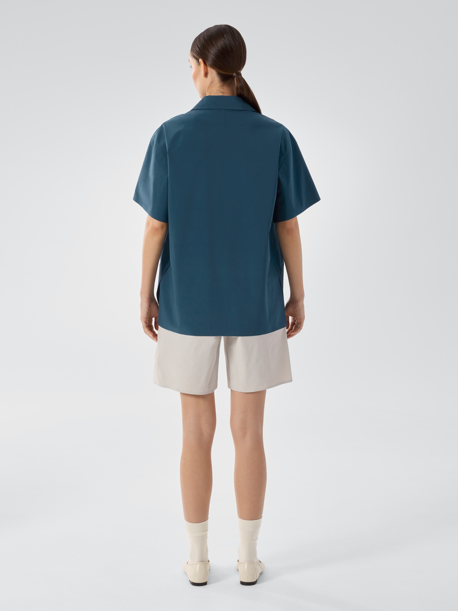 Eave V-Neck Shirt - 6