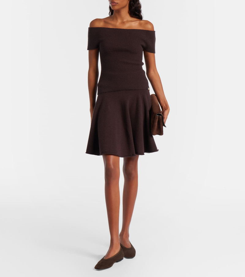 extreme cashmere N°381 Libra cashmere-blend top outlook