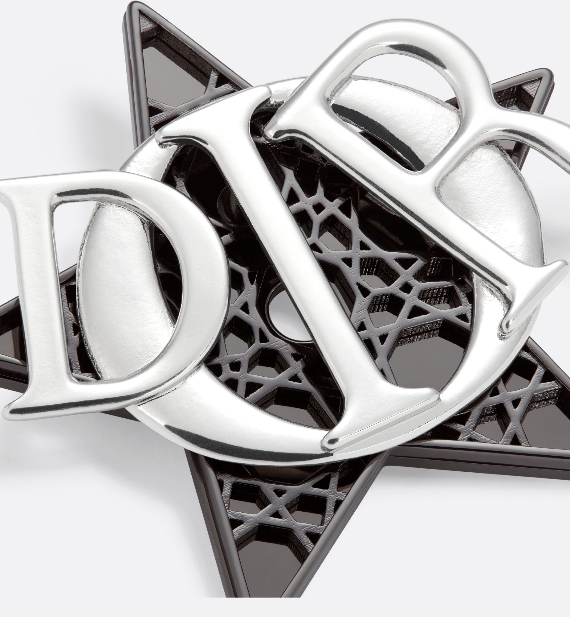 Cannage Brooch - 3