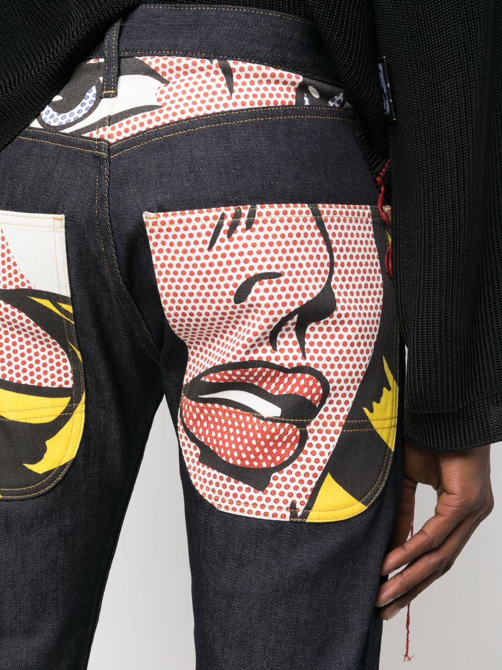 graphic-print cropped jeans - 5