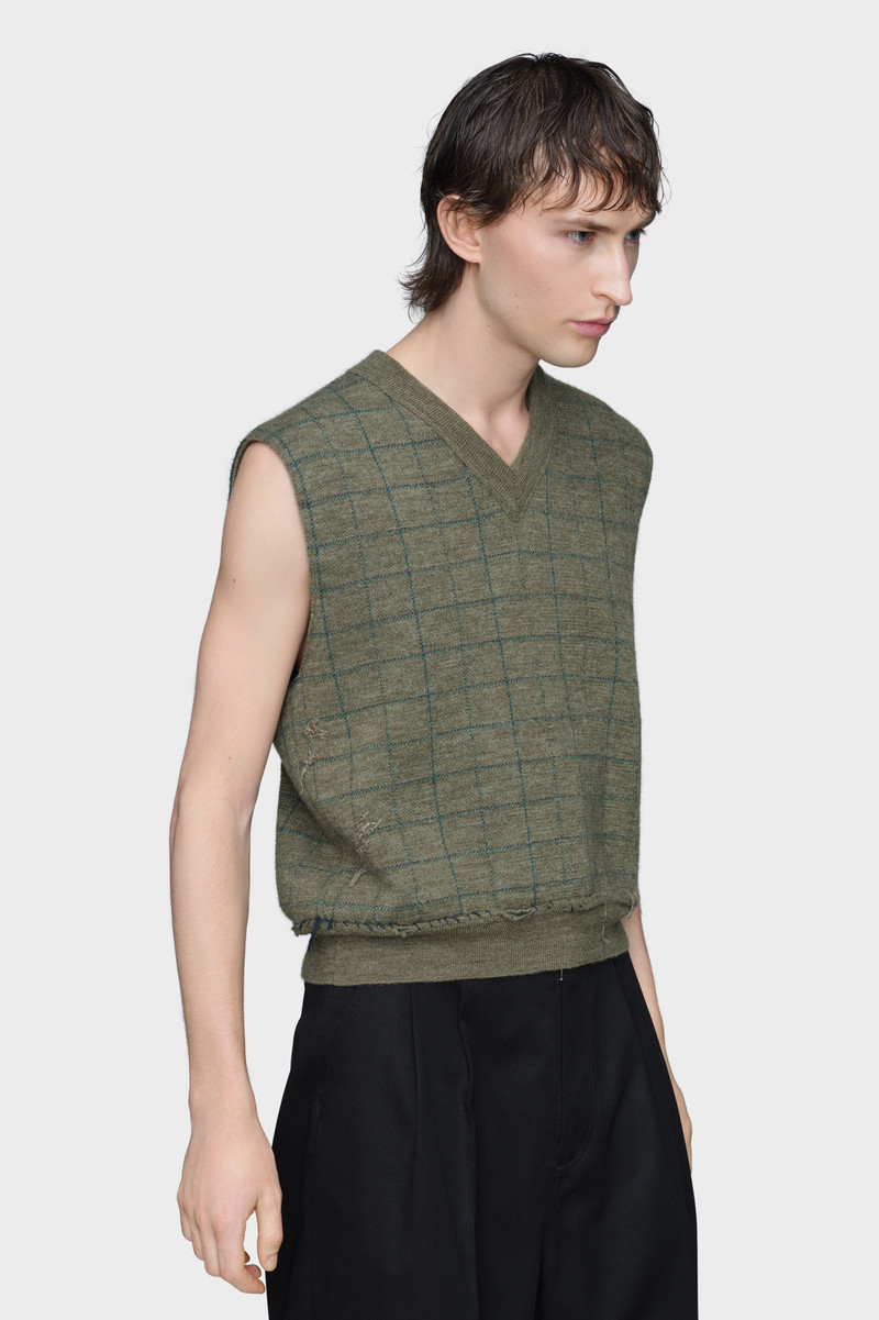 Knit vest 3