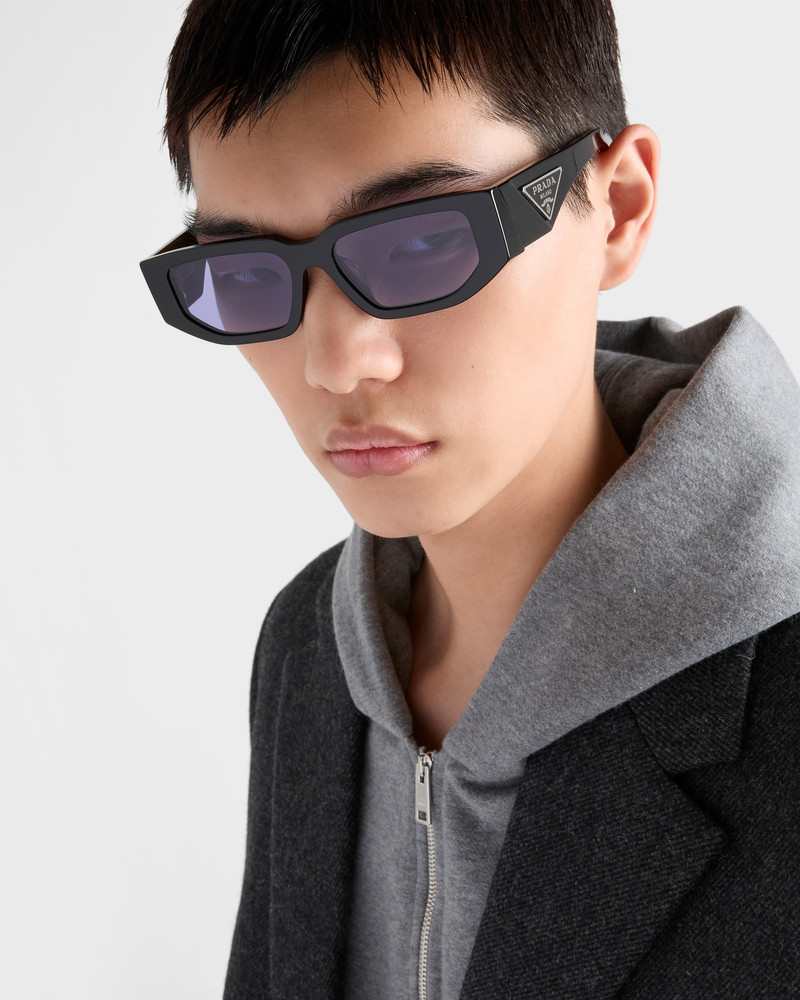 Prada Sunglasses with triangle logo outlook