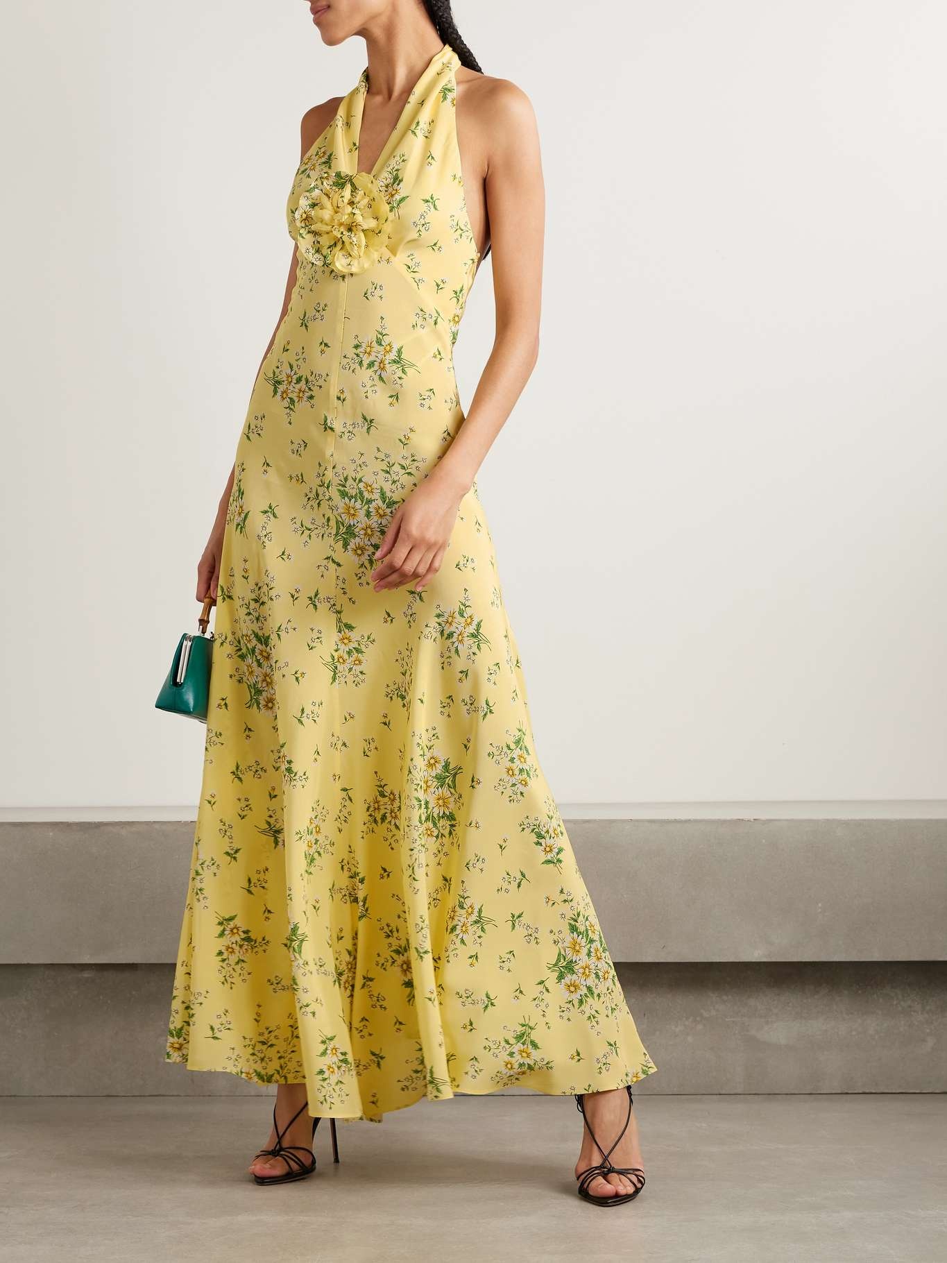 Appliquéd floral-print silk crepe de chine halterneck gown Yellow - 2