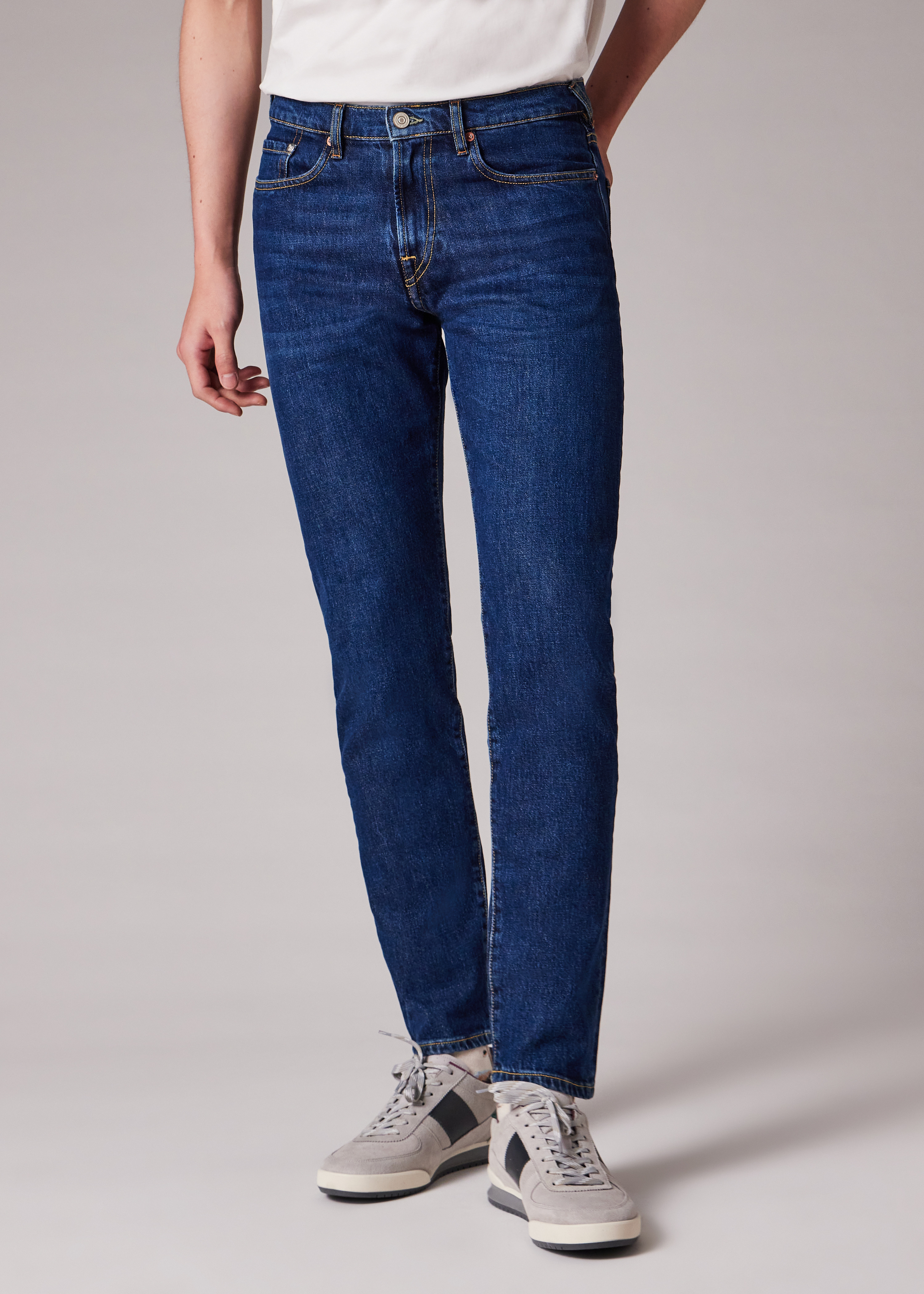 Tapered-Fit Dark-Wash Organic Vintage Stretch Jeans - 3