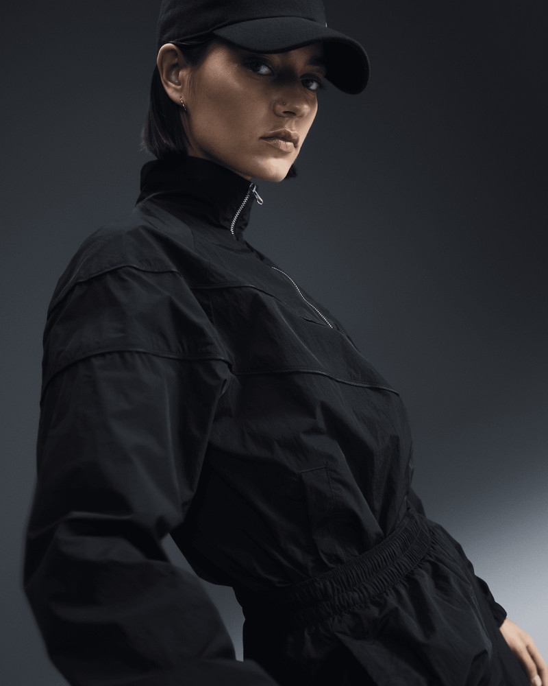 Nike Nike Windrunner Women's Loose UV Woven Full-Zip Jacket outlook