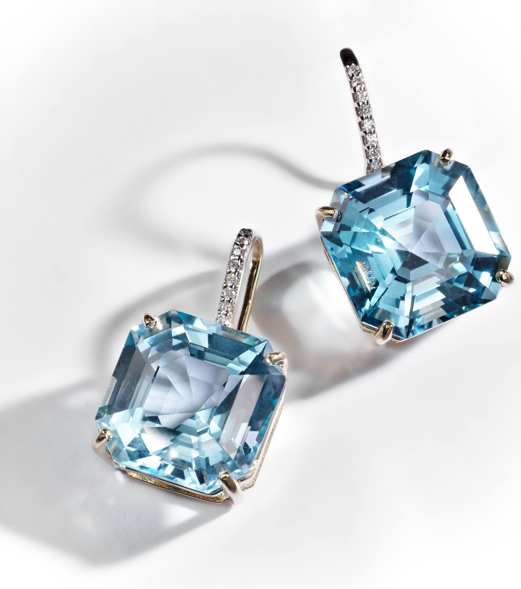 14kt gold earrings with topaz and diamonds - 5