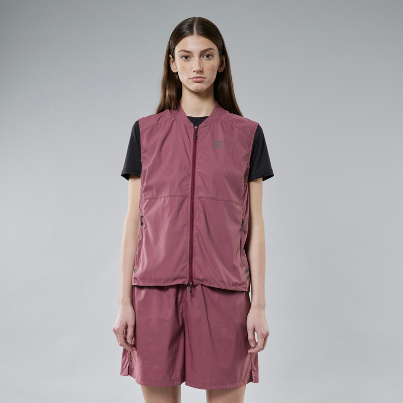 66°NORTH Kársnes Highly breathable windbreaker vest outlook