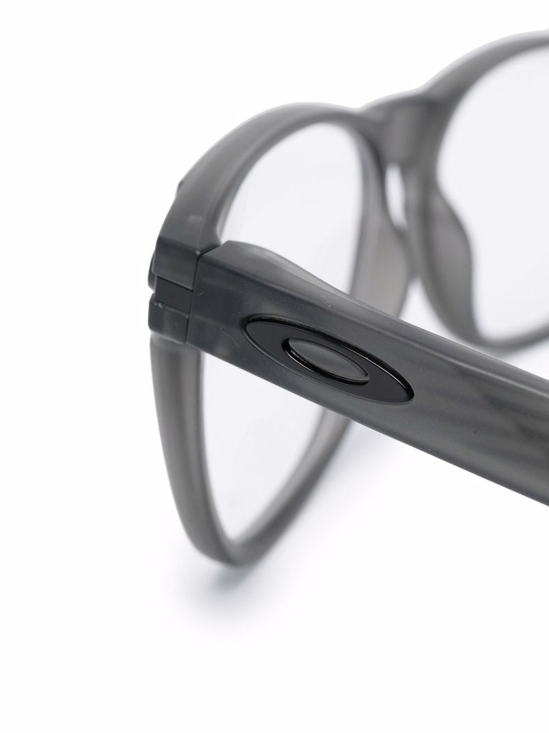 rectangle-frame glasses 3