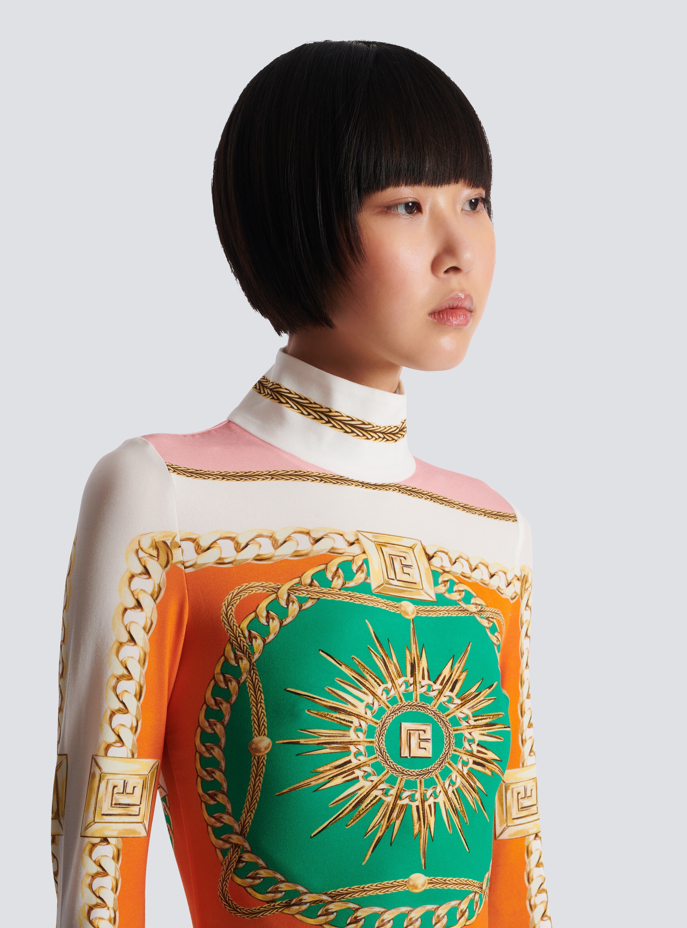Short printed bodycon dress with Balmain Foulard pattern - 7