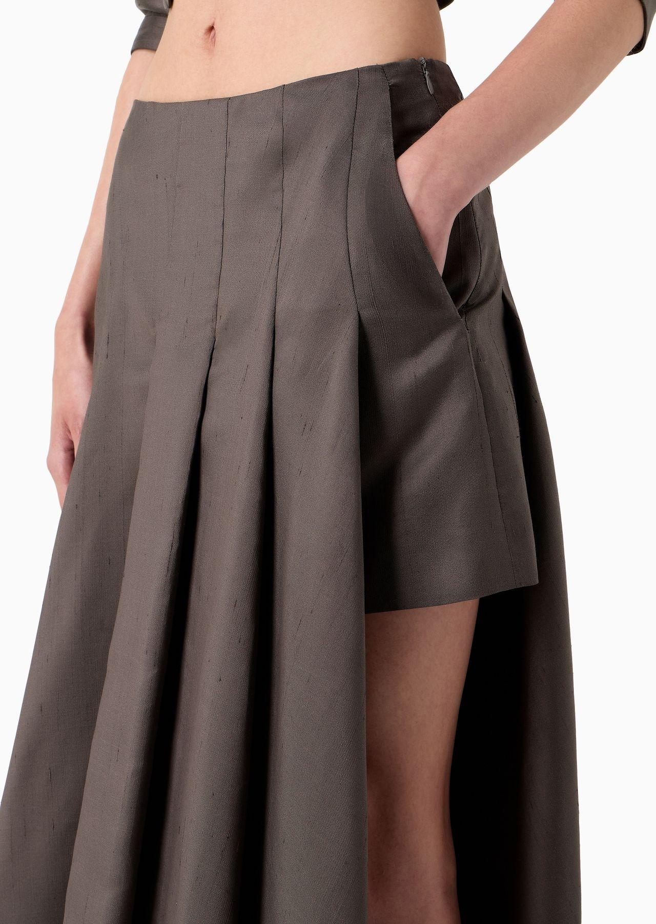 Long skirt in silk shantung with wide slits - 5