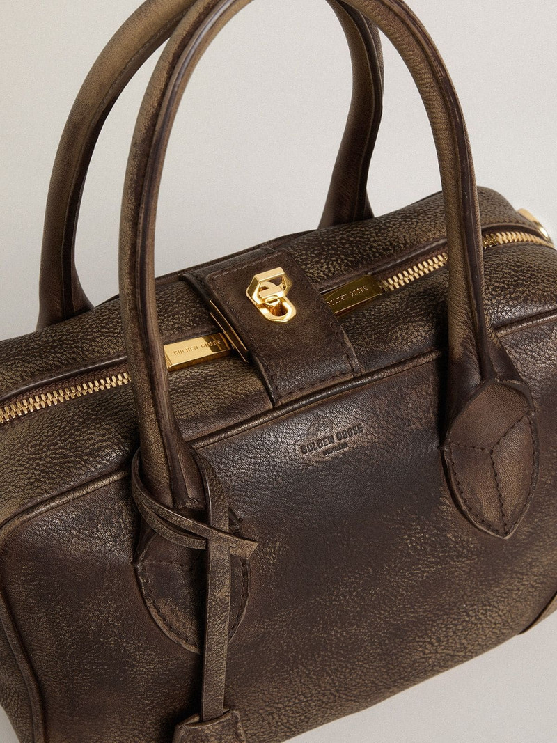 Vita Bag in brown vintage leather with gold details 5