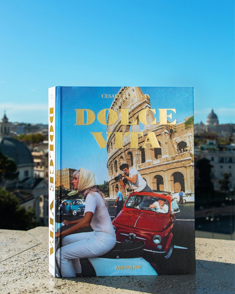 ASSOULINE Dolce Vita outlook