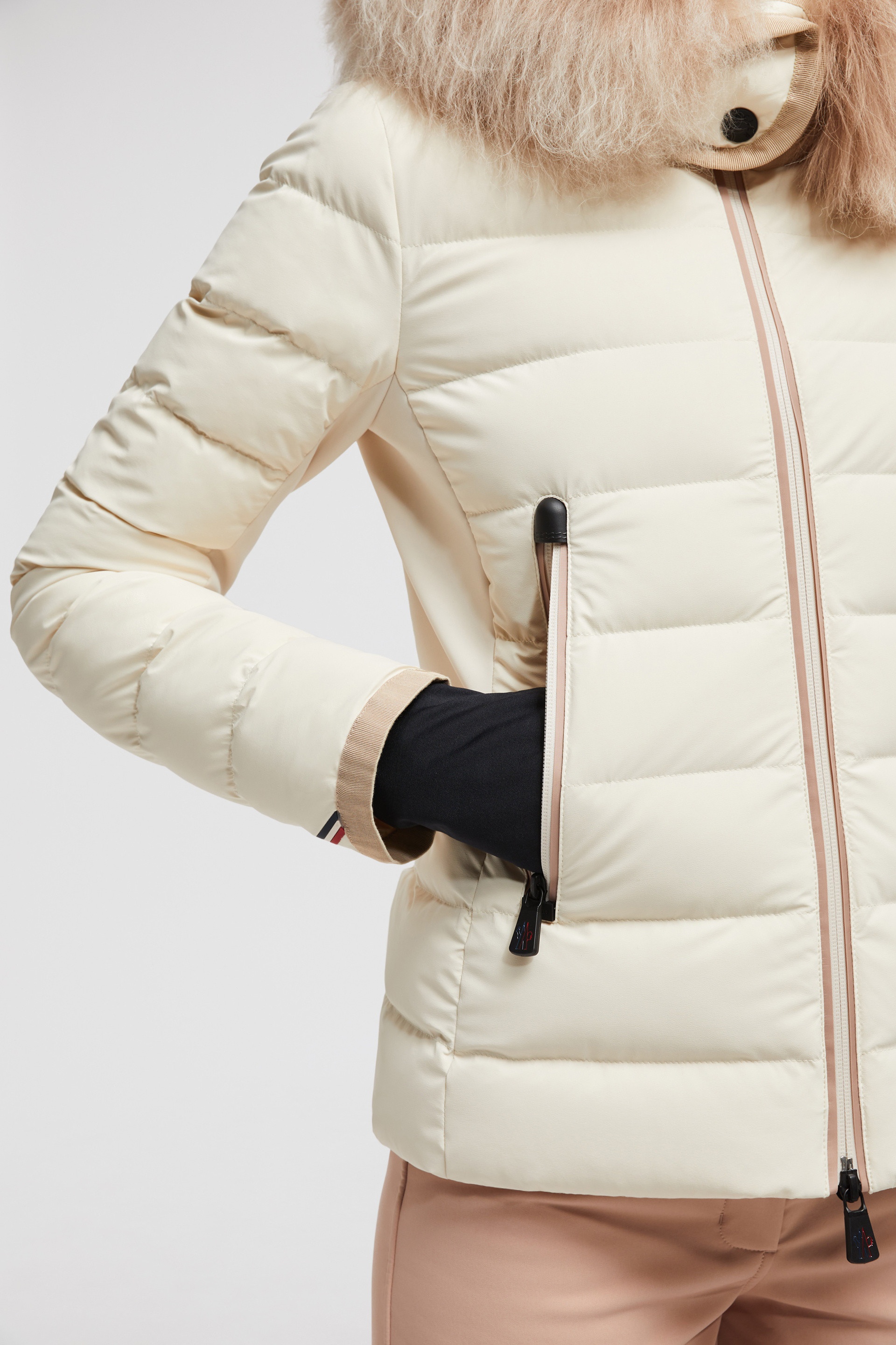 Lamoura Short Down Jacket - 7