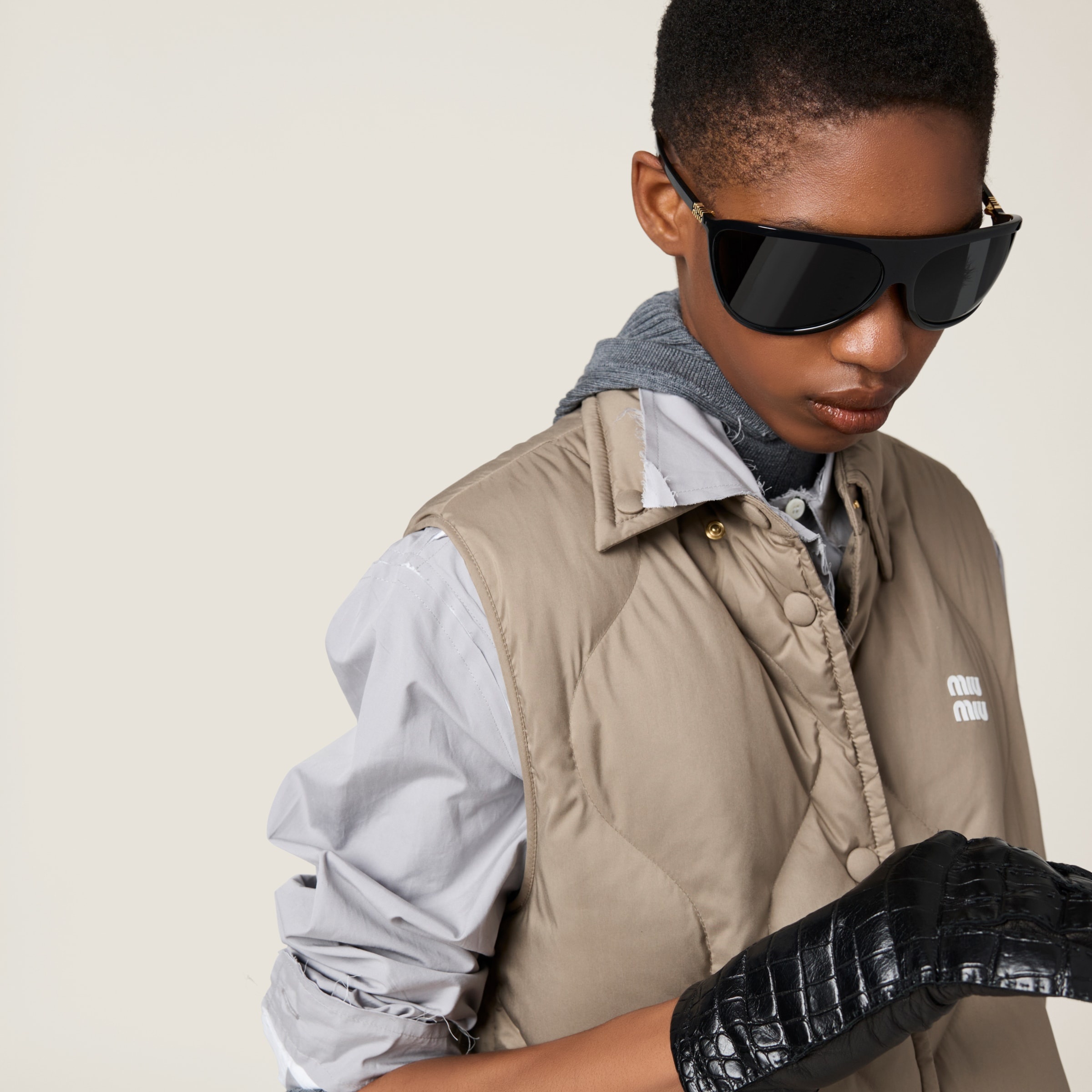Technical pongee down vest - 5