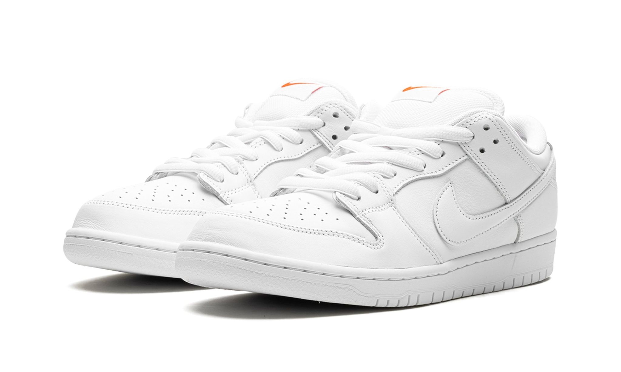 SB Dunk Low Pro "Triple White" - 2